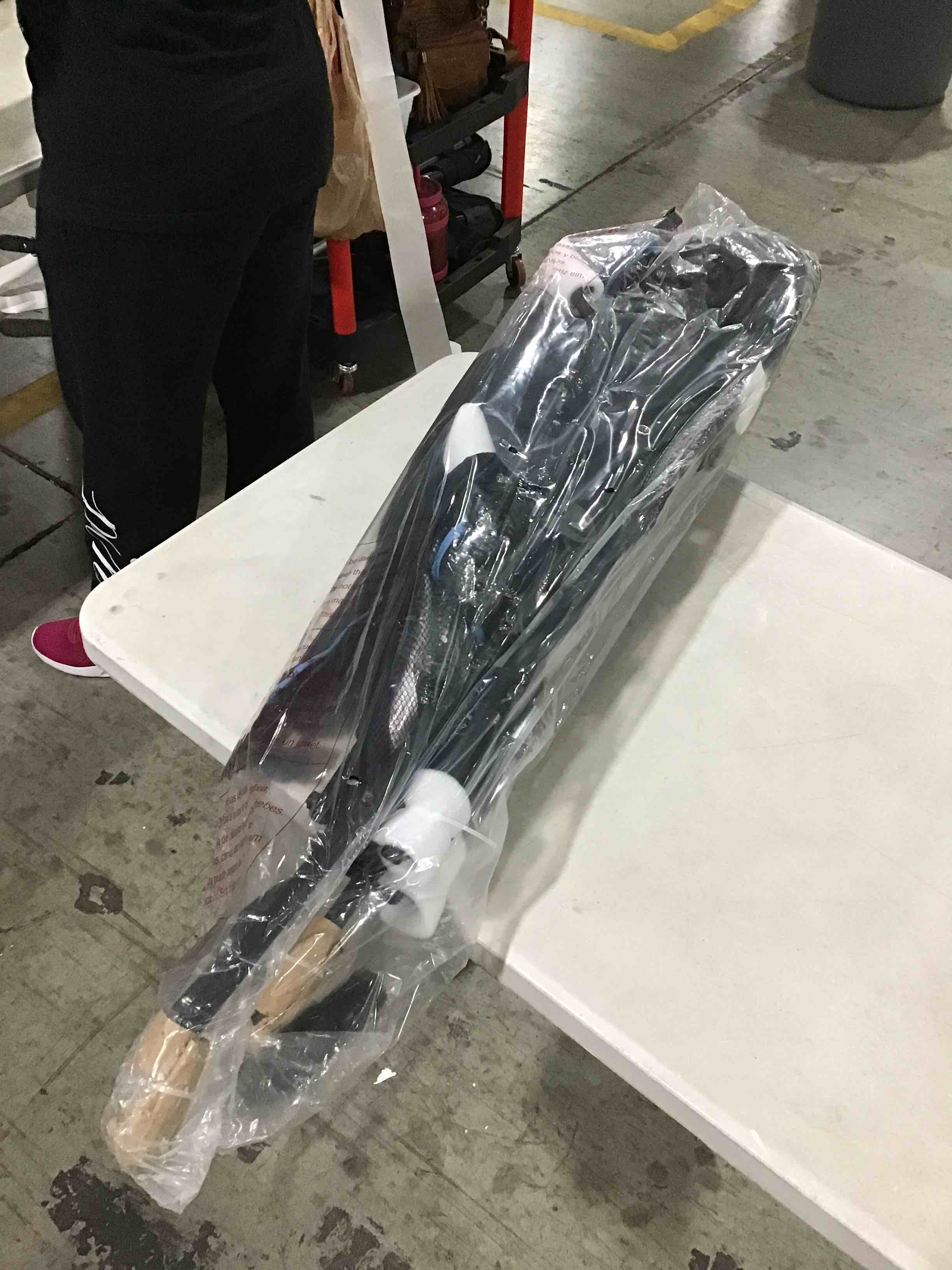 https://s3.amazonaws.com/lotting-images-prod/bidfta/YEL6813032_1732112235506.jpeg