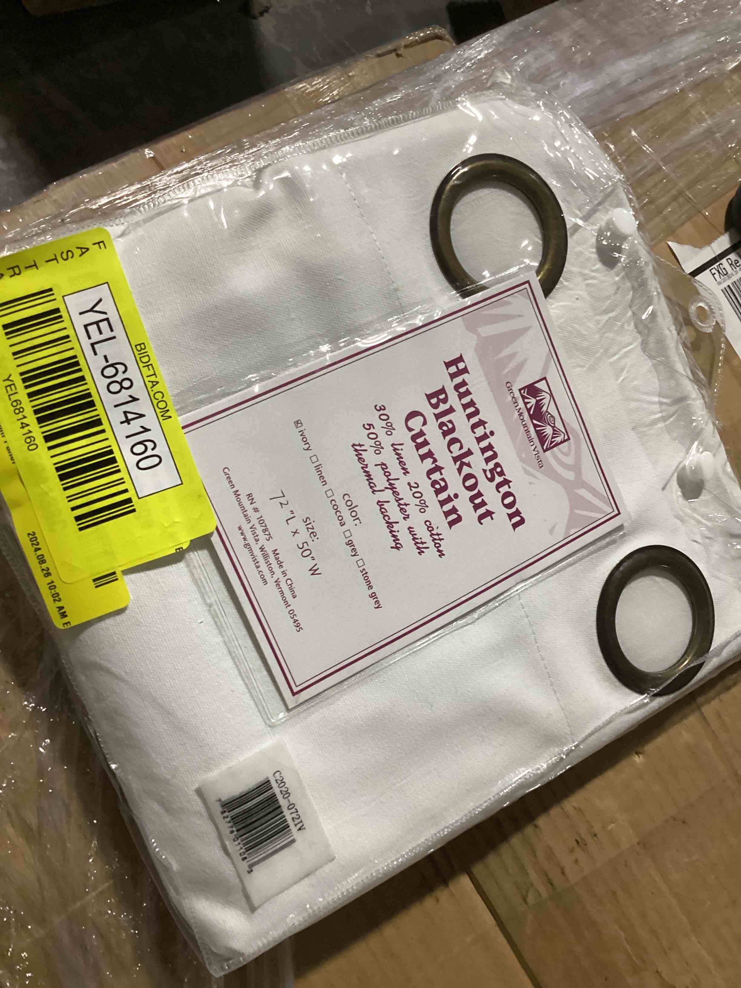 https://s3.amazonaws.com/lotting-images-prod/bidfta/YEL6814160_1724946331379.jpeg