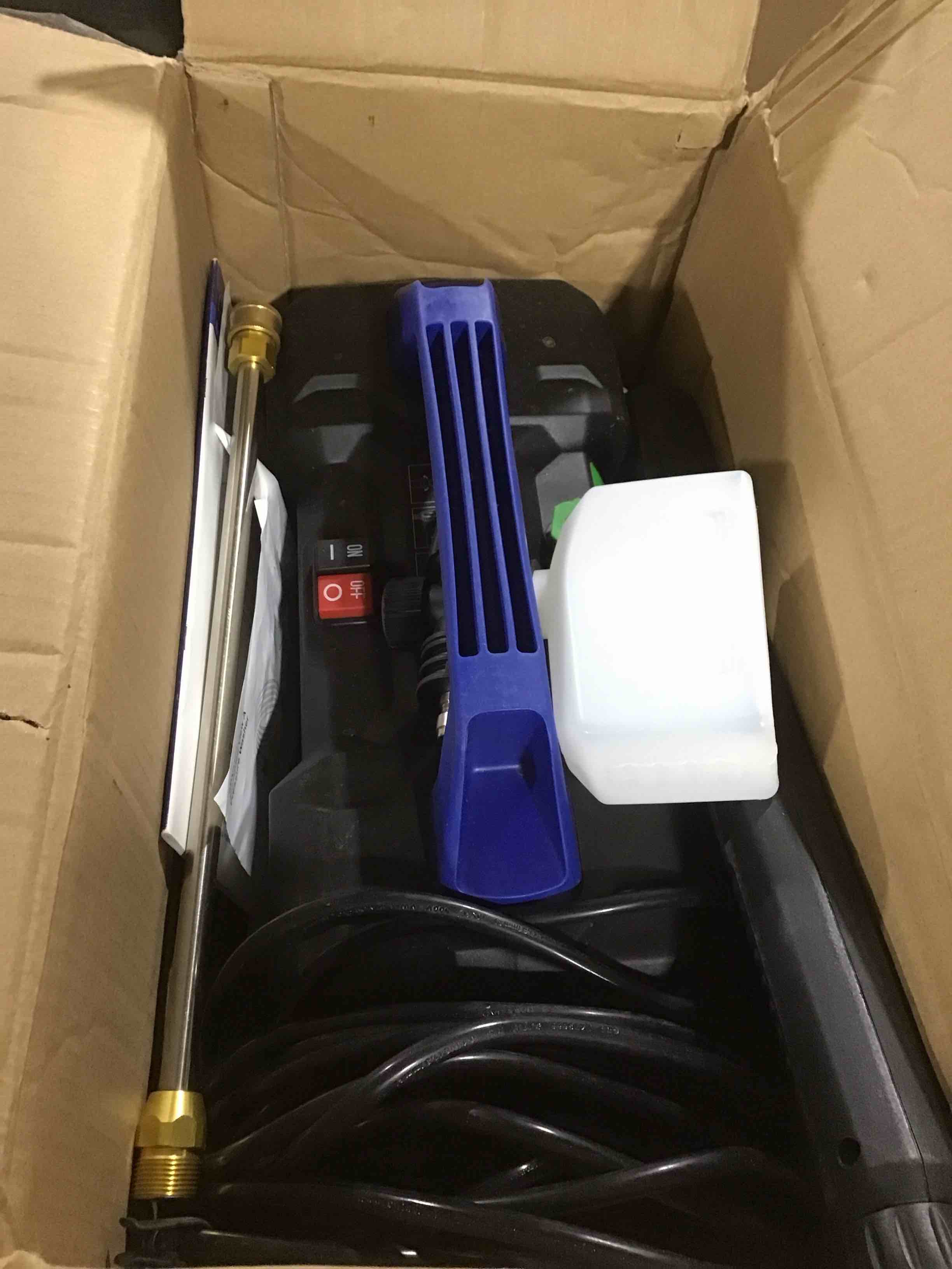 https://s3.amazonaws.com/lotting-images-prod/bidfta/YEL6815703_1730472650550.jpeg