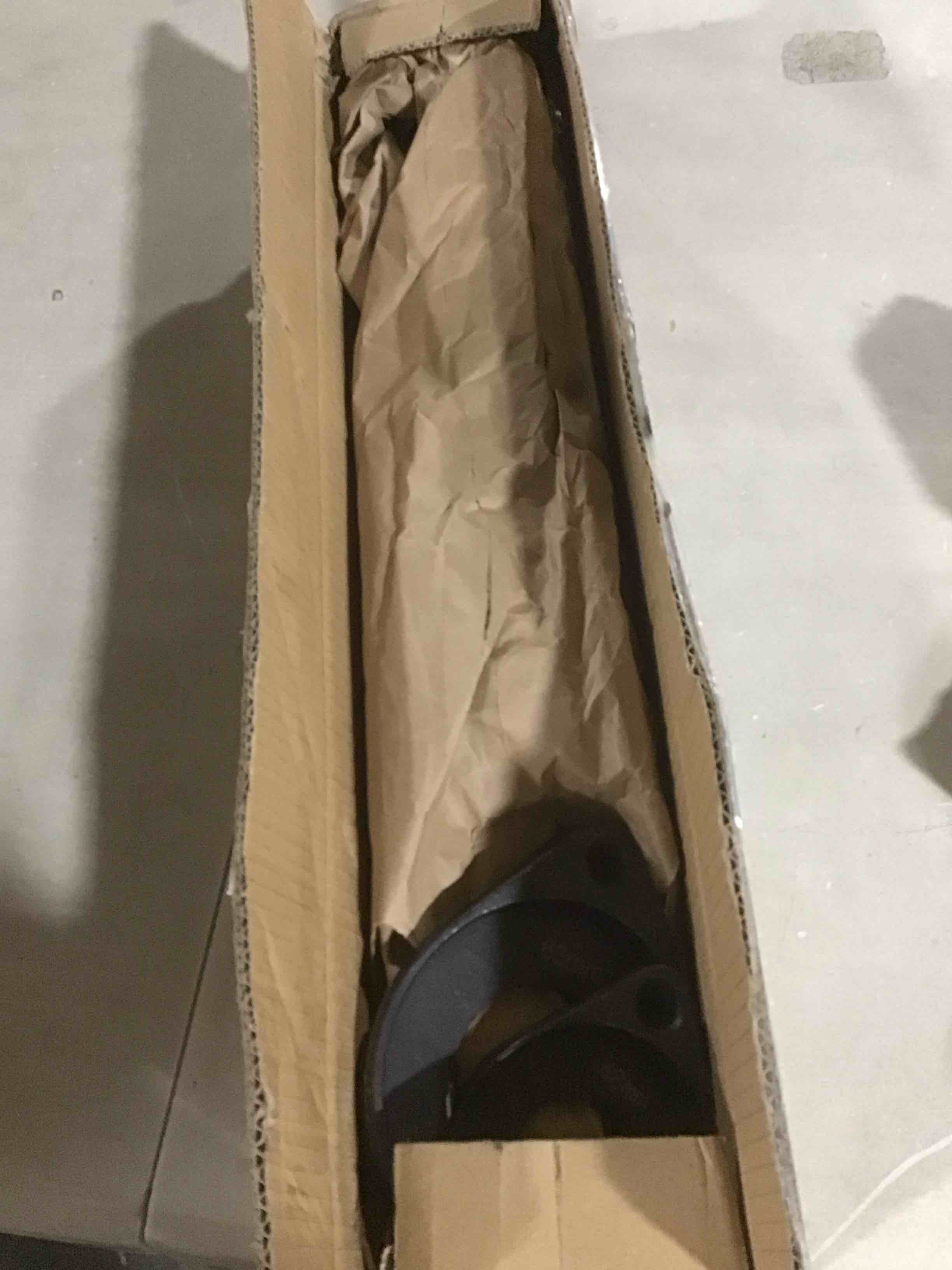 https://s3.amazonaws.com/lotting-images-prod/bidfta/YEL6816196_1730813223717.jpeg