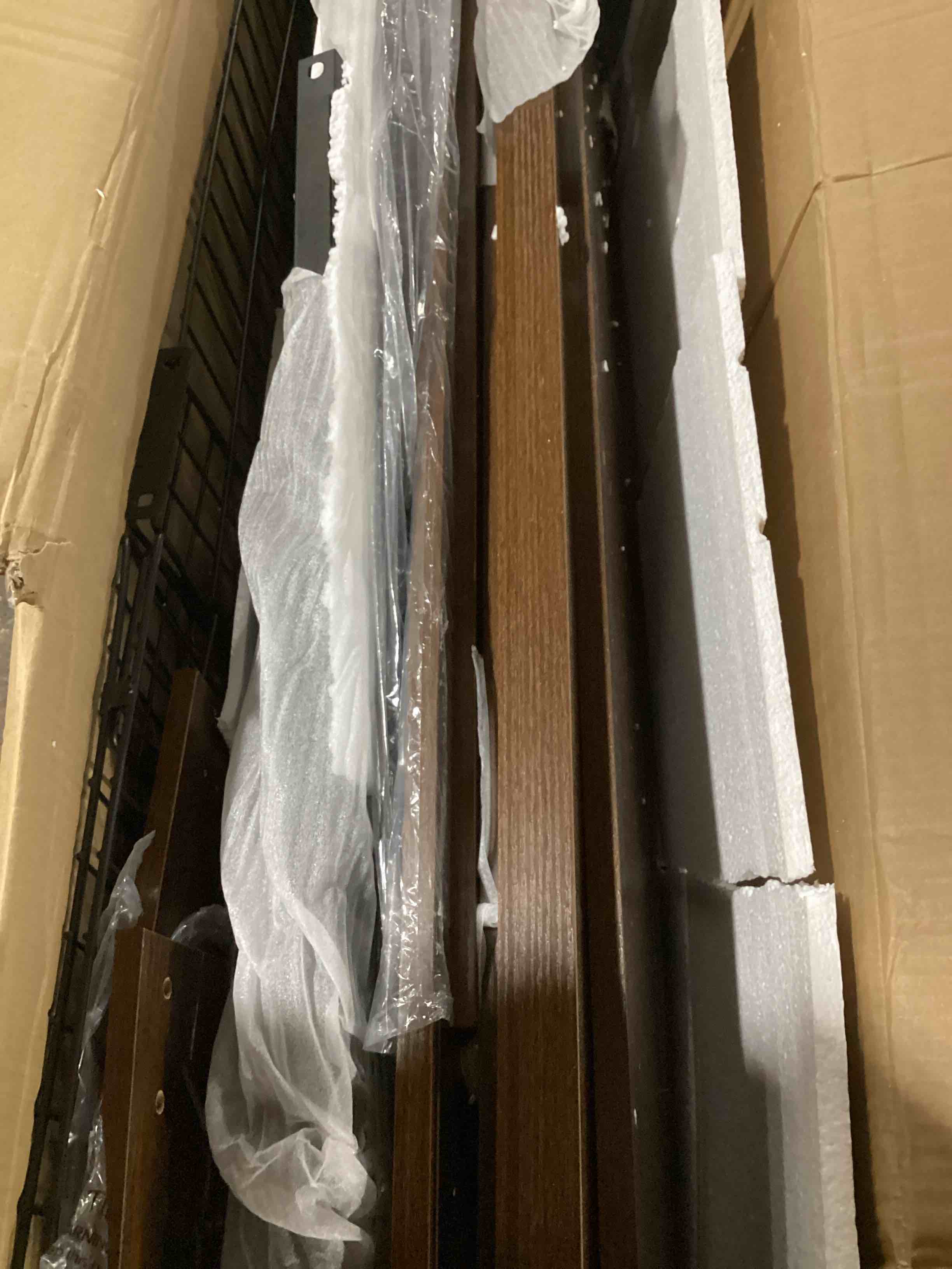 https://s3.amazonaws.com/lotting-images-prod/bidfta/YEL6816552_1726684602549.jpeg