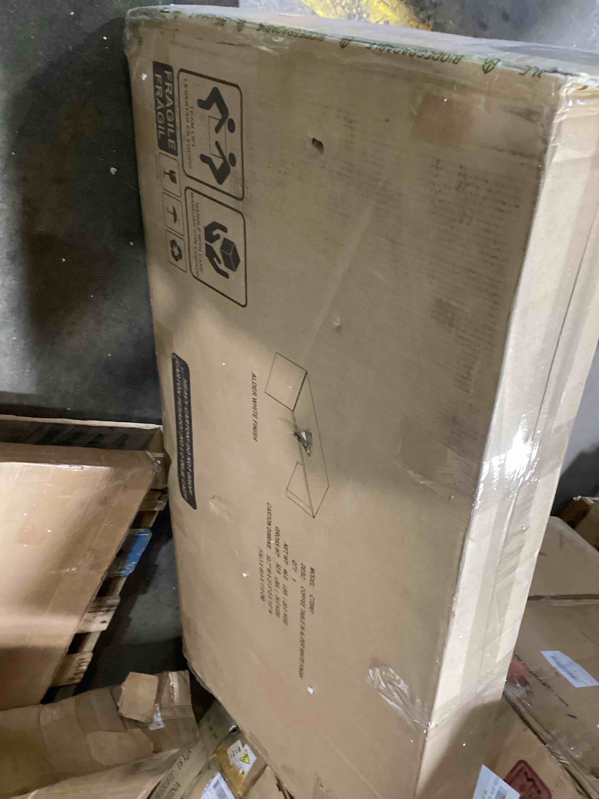 https://s3.amazonaws.com/lotting-images-prod/bidfta/YEL6817805_1728315179401.jpeg
