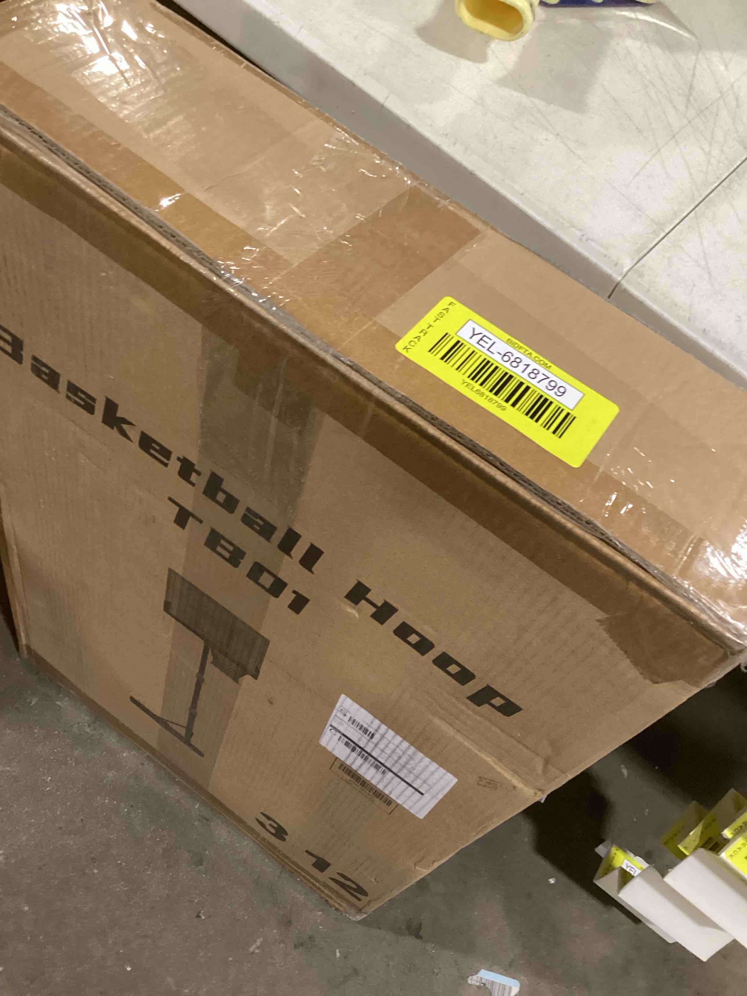 https://s3.amazonaws.com/lotting-images-prod/bidfta/YEL6818799_1723567991366.jpeg