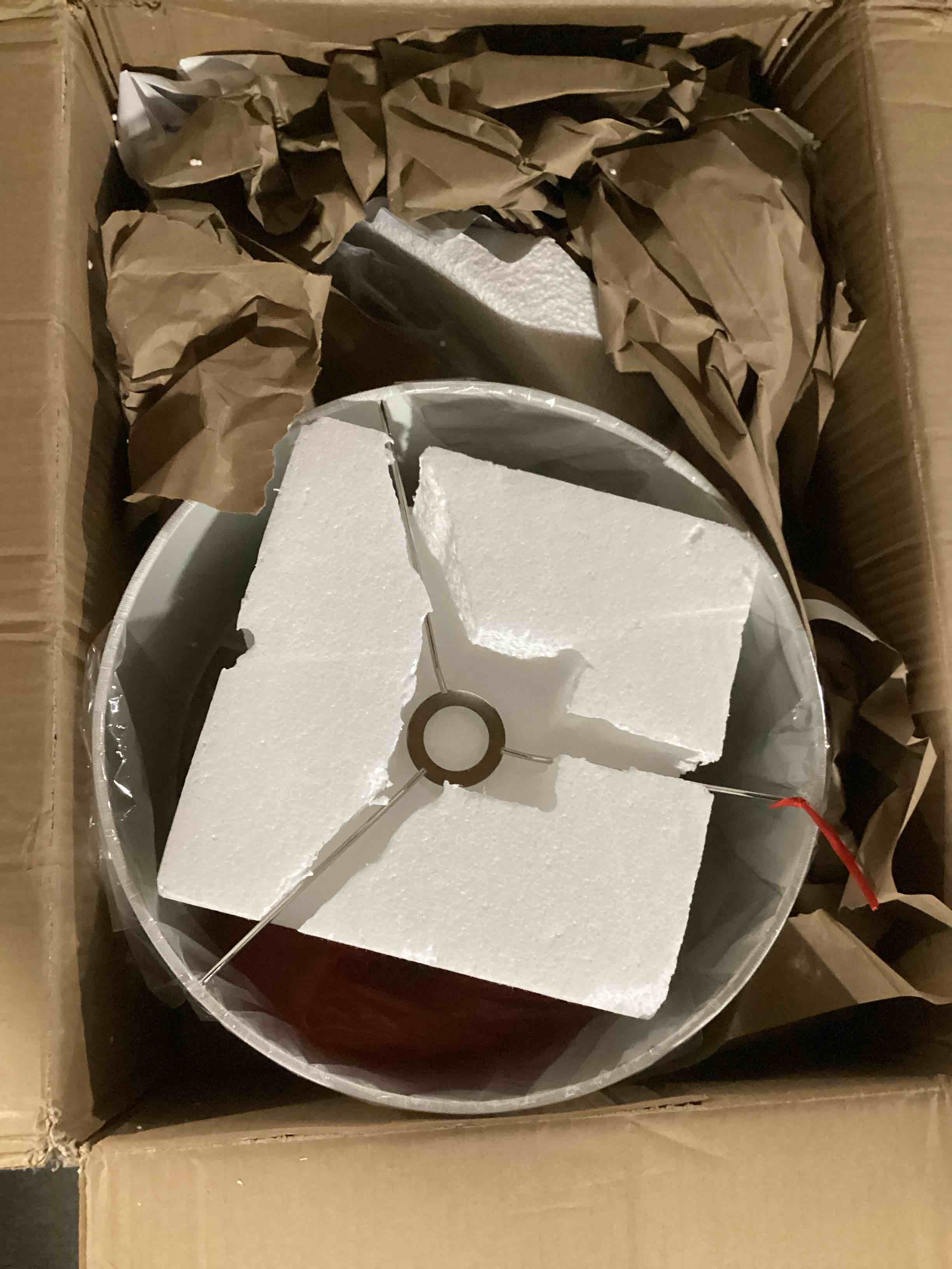 https://s3.amazonaws.com/lotting-images-prod/bidfta/YEL6819797_1725902664424.jpeg