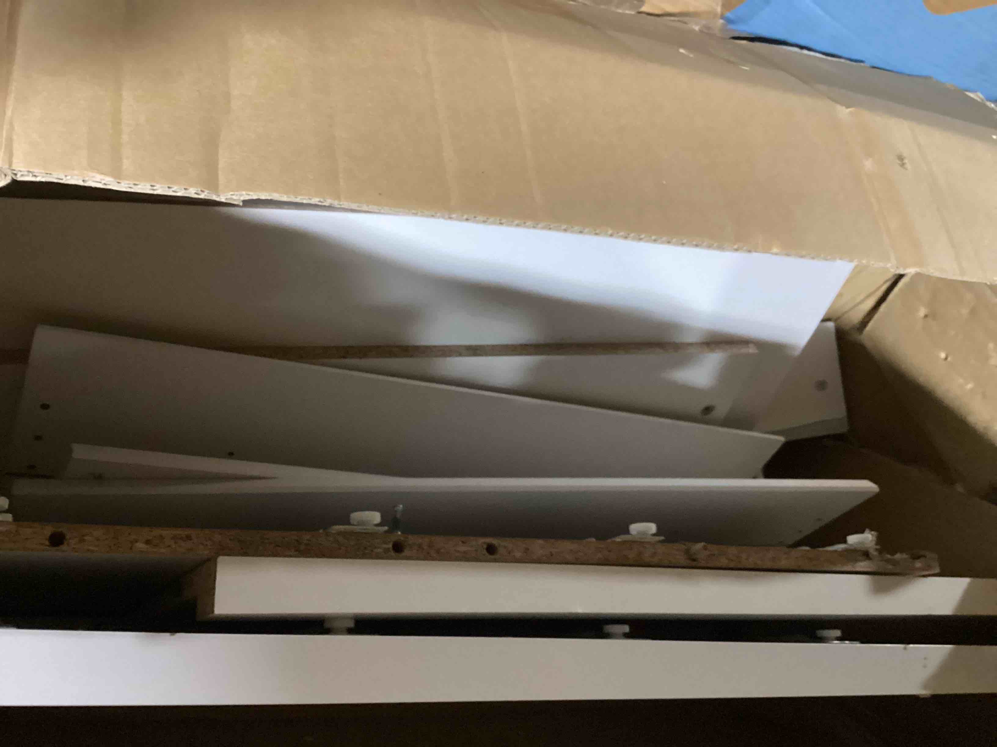 https://s3.amazonaws.com/lotting-images-prod/bidfta/YEL6822165_1728322701921.jpeg
