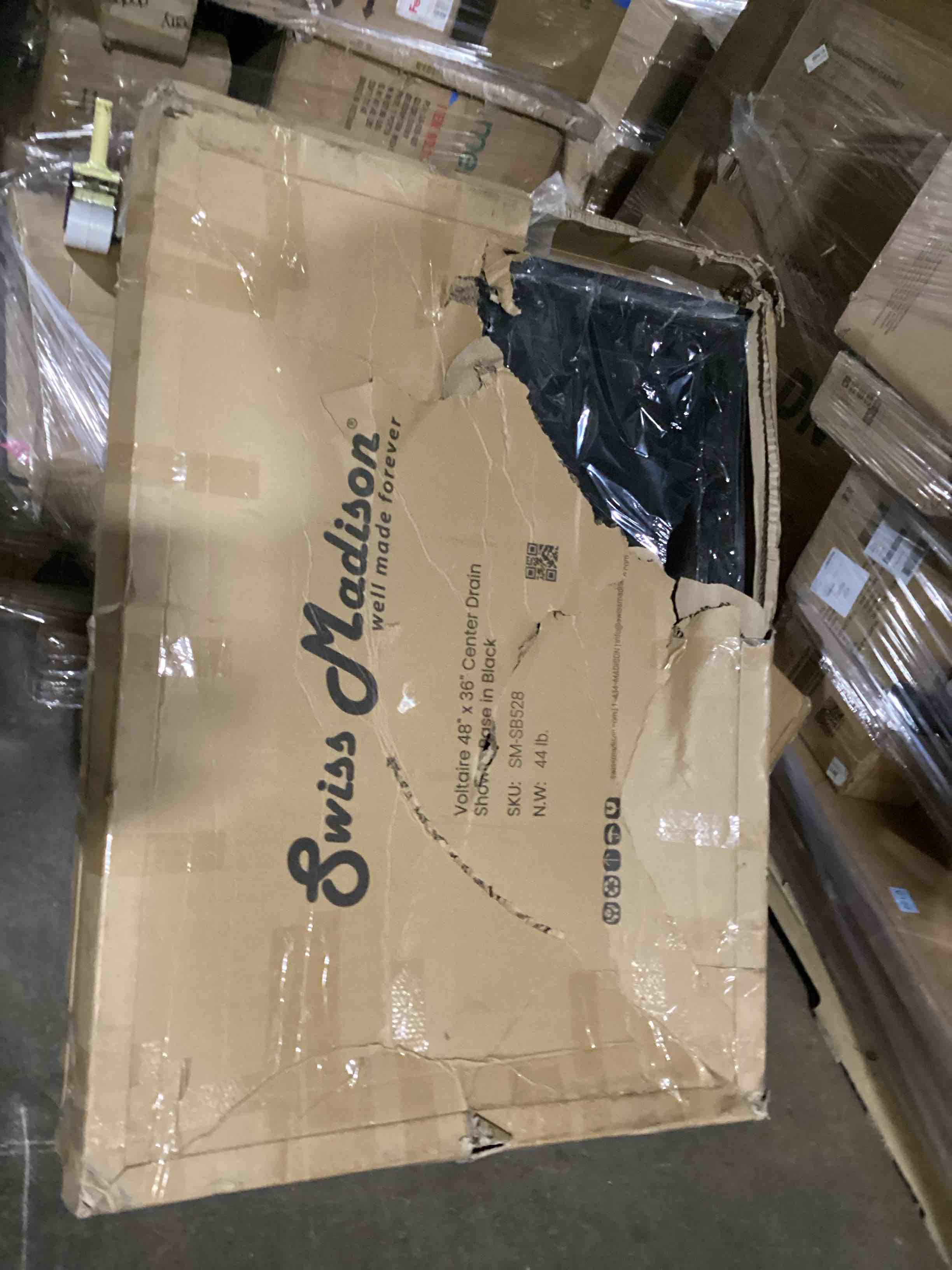 Voltaire 48" x 36" SingleThreshold, Shower Base