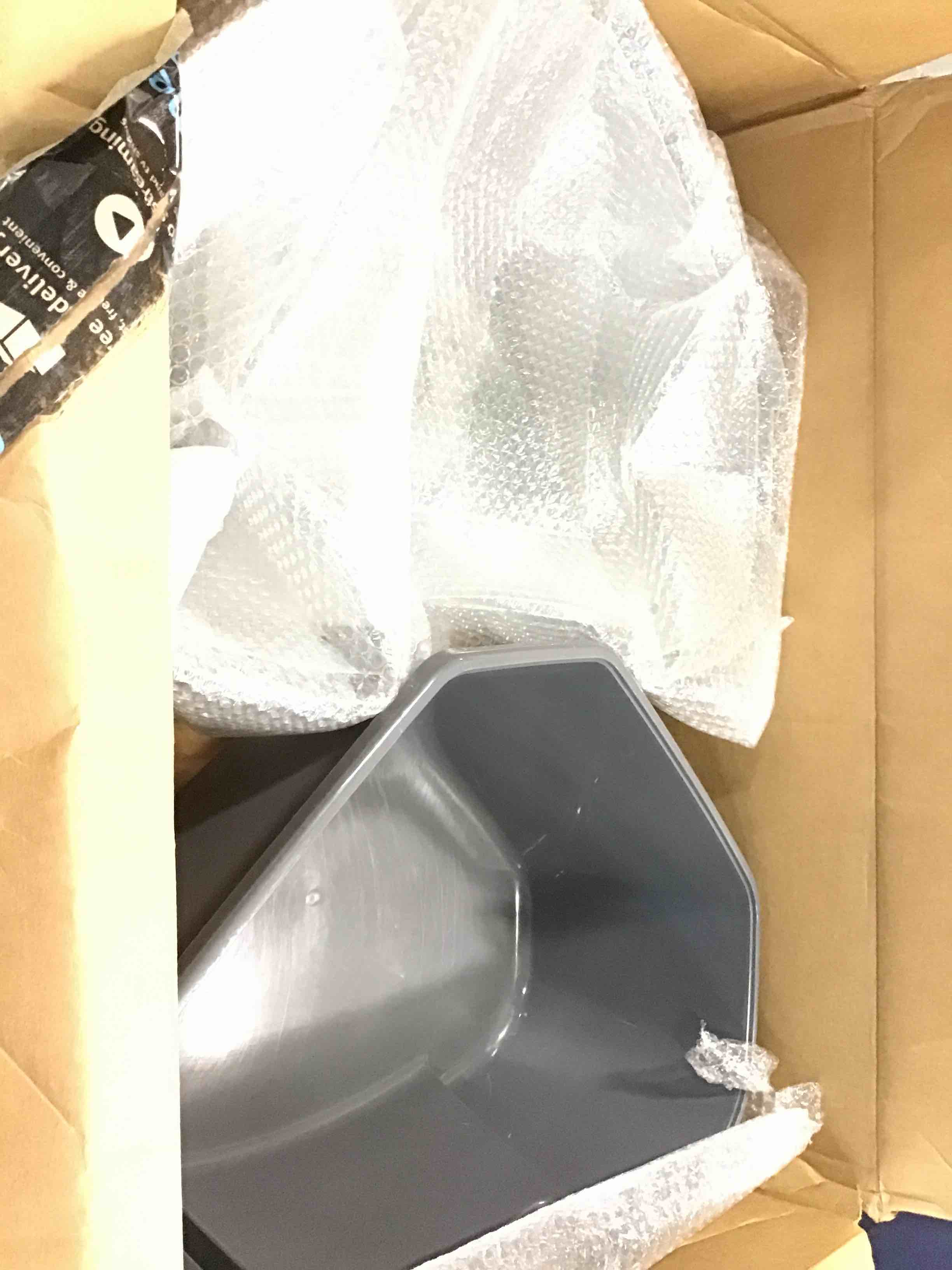 https://s3.amazonaws.com/lotting-images-prod/bidfta/YEL6825605_1722279796556.jpeg