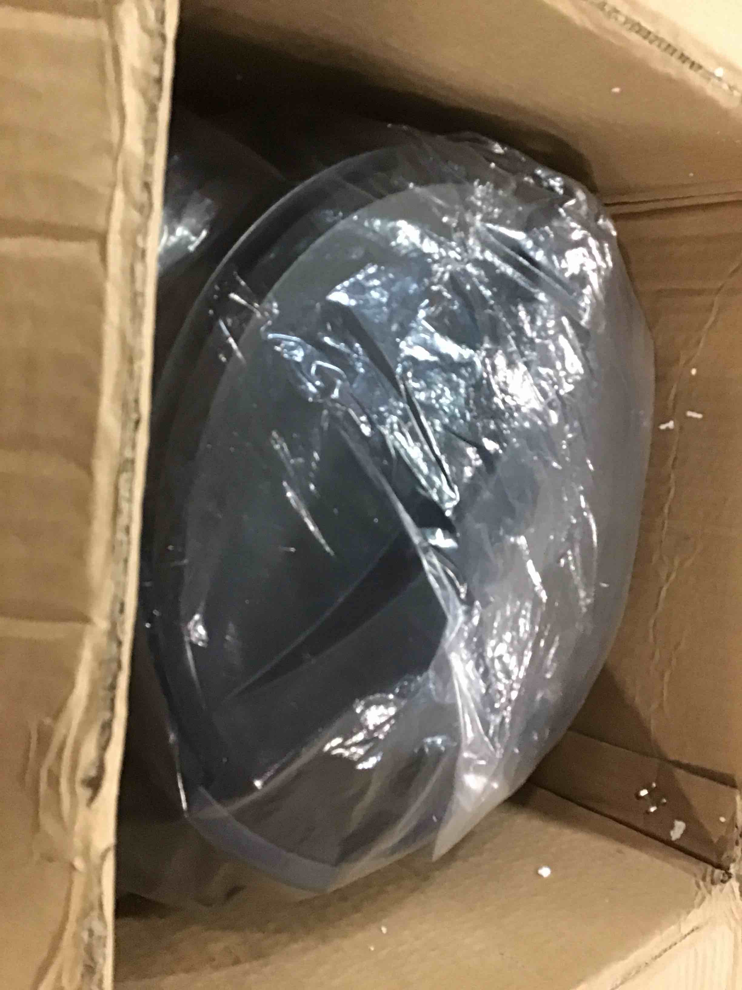 https://s3.amazonaws.com/lotting-images-prod/bidfta/YEL6827012_1722661508728.jpeg