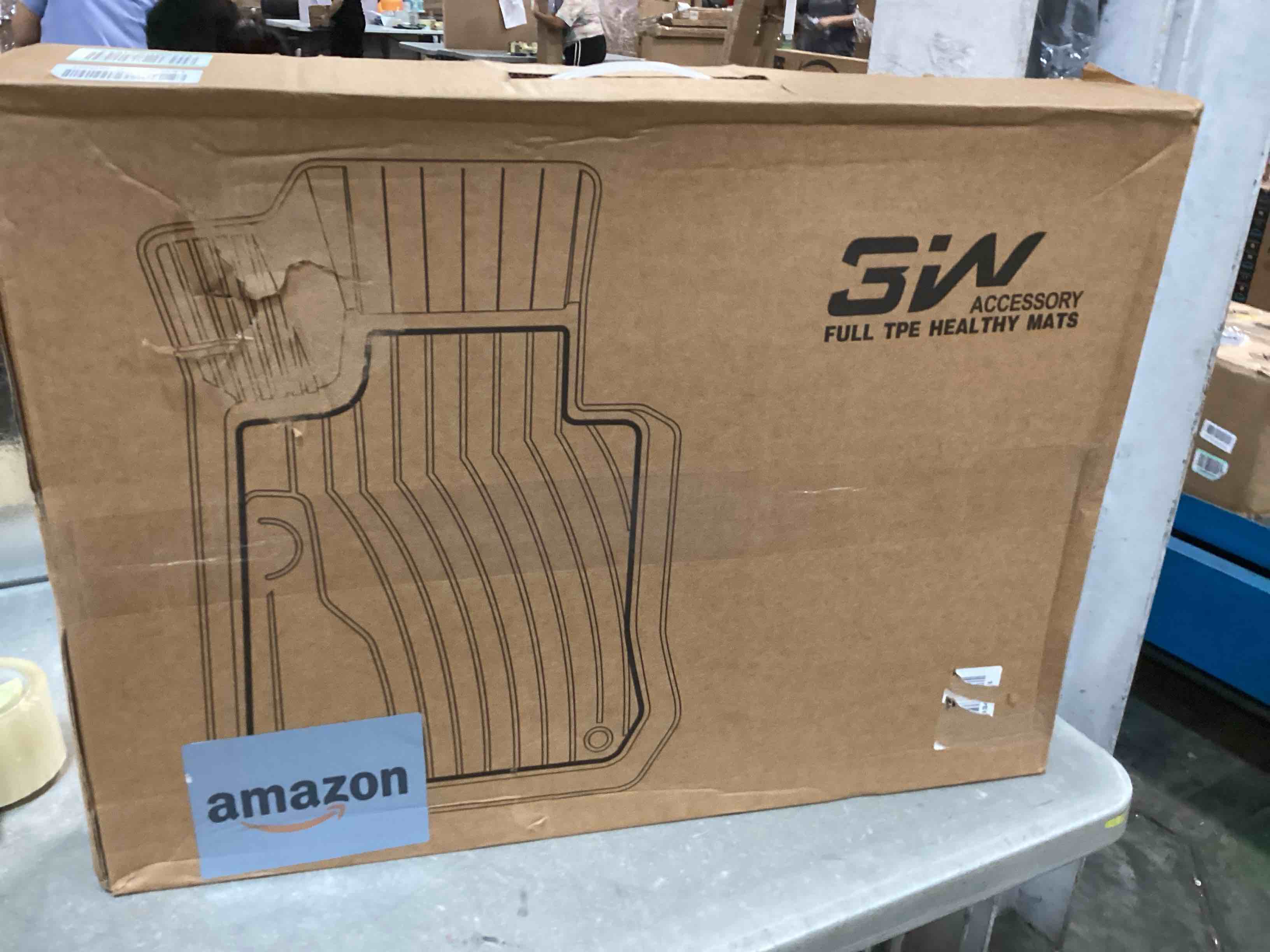 https://s3.amazonaws.com/lotting-images-prod/bidfta/YEL6827332_1722641846062.jpeg
