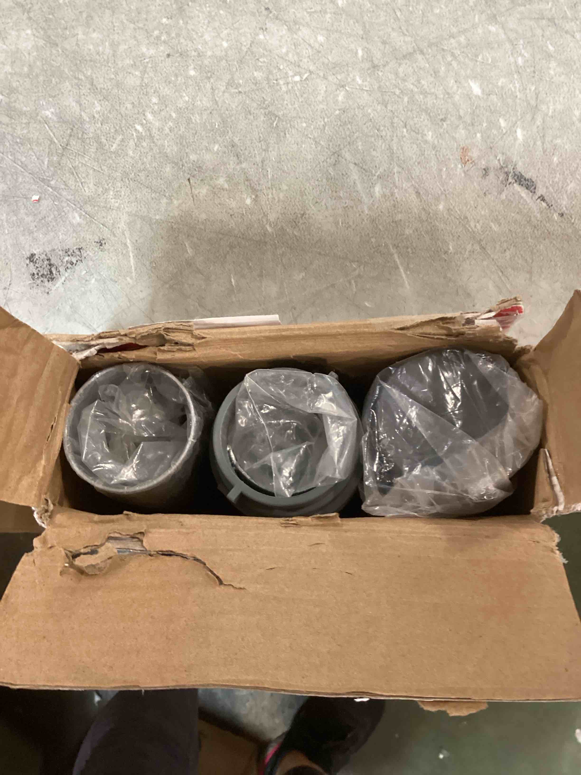 https://s3.amazonaws.com/lotting-images-prod/bidfta/YEL6827396_1722633588102.jpeg
