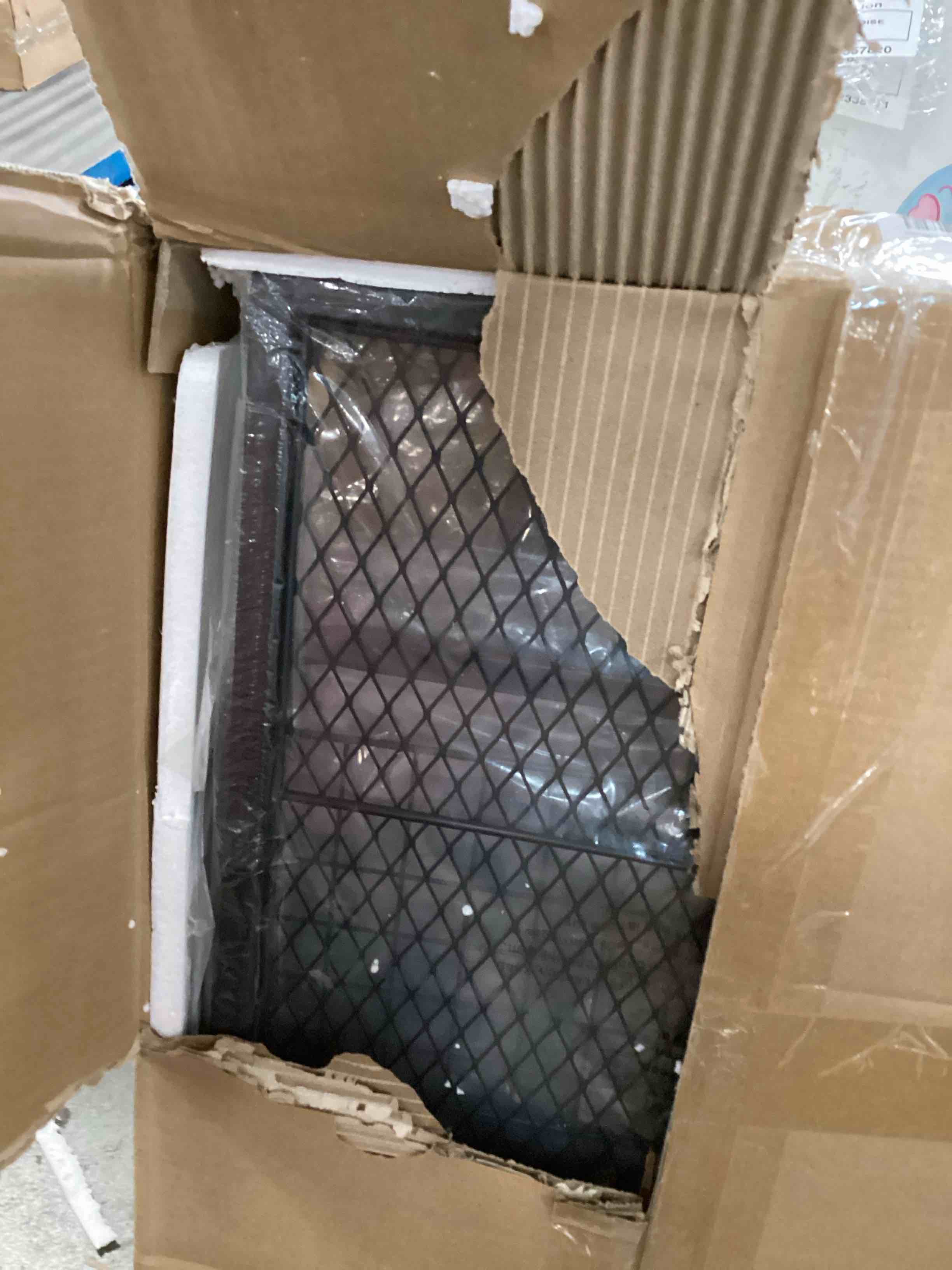 https://s3.amazonaws.com/lotting-images-prod/bidfta/YEL6827401_1723233425664.jpeg