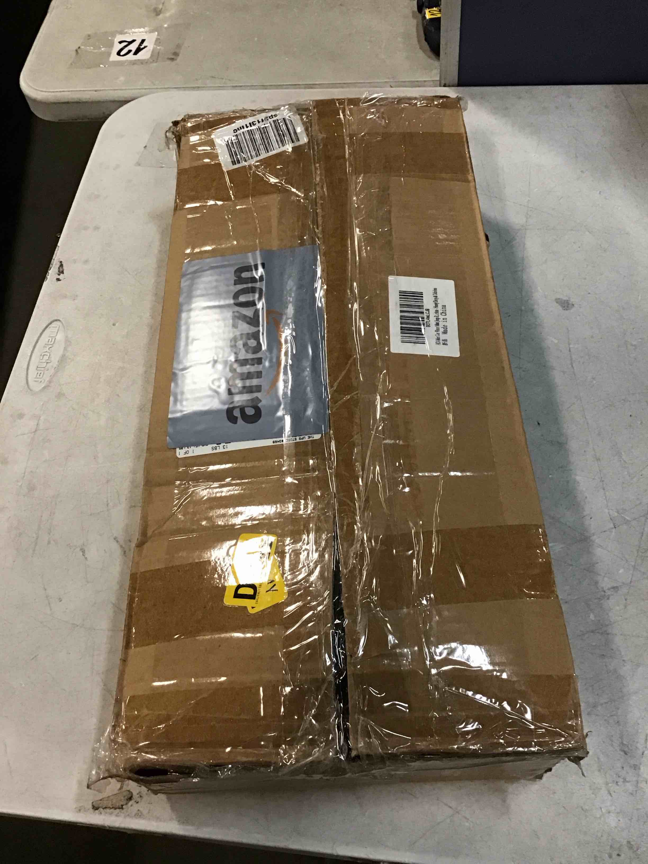 https://s3.amazonaws.com/lotting-images-prod/bidfta/YEL6827672_1722658841063.jpeg