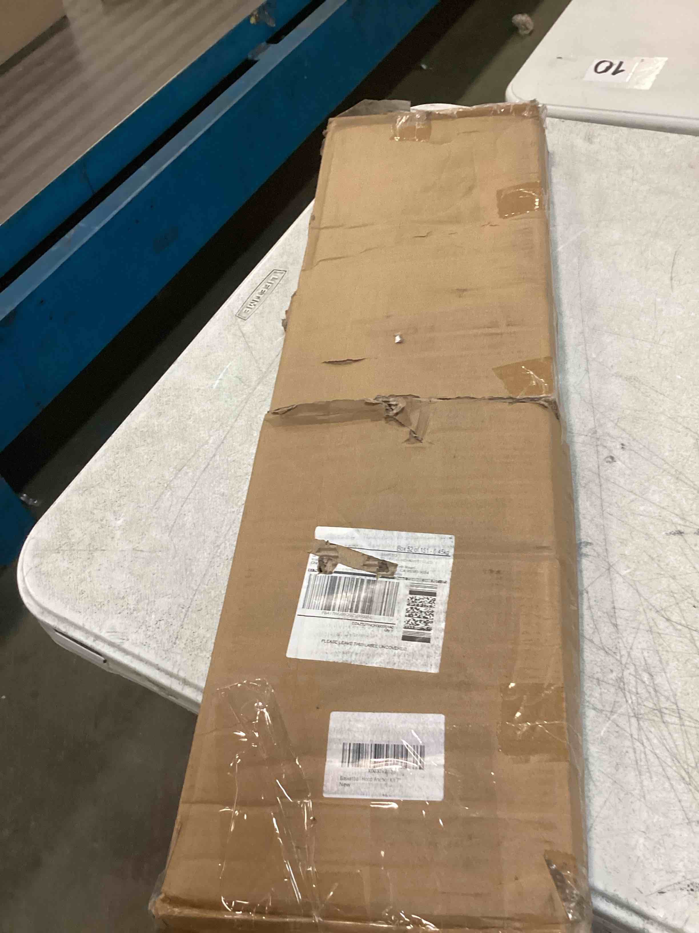 https://s3.amazonaws.com/lotting-images-prod/bidfta/YEL6828631_1722687297656.jpeg