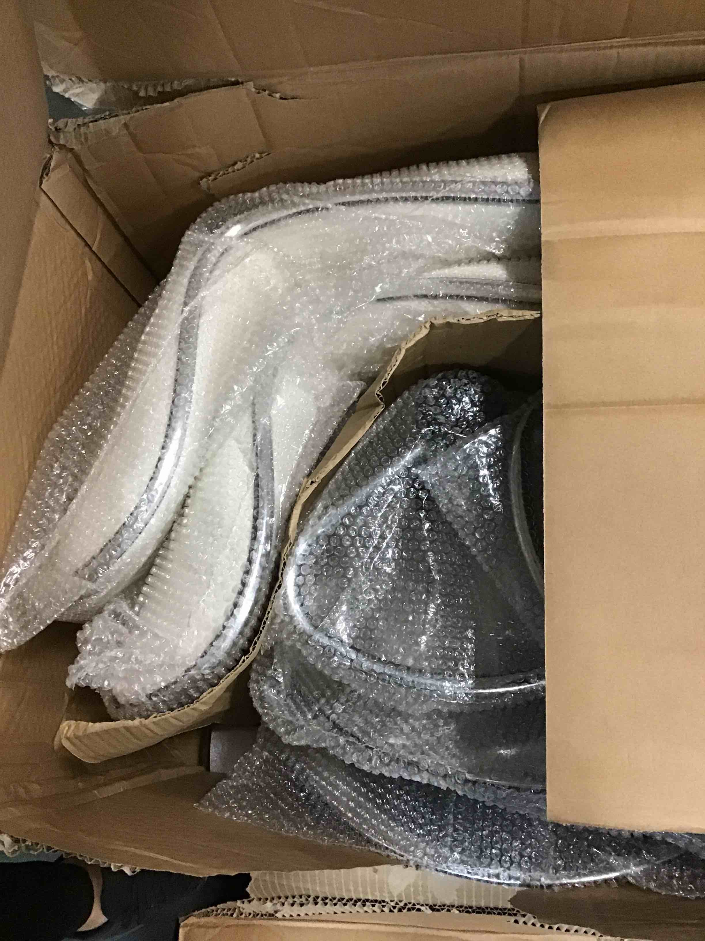 https://s3.amazonaws.com/lotting-images-prod/bidfta/YEL6829586_1725453276216.jpeg