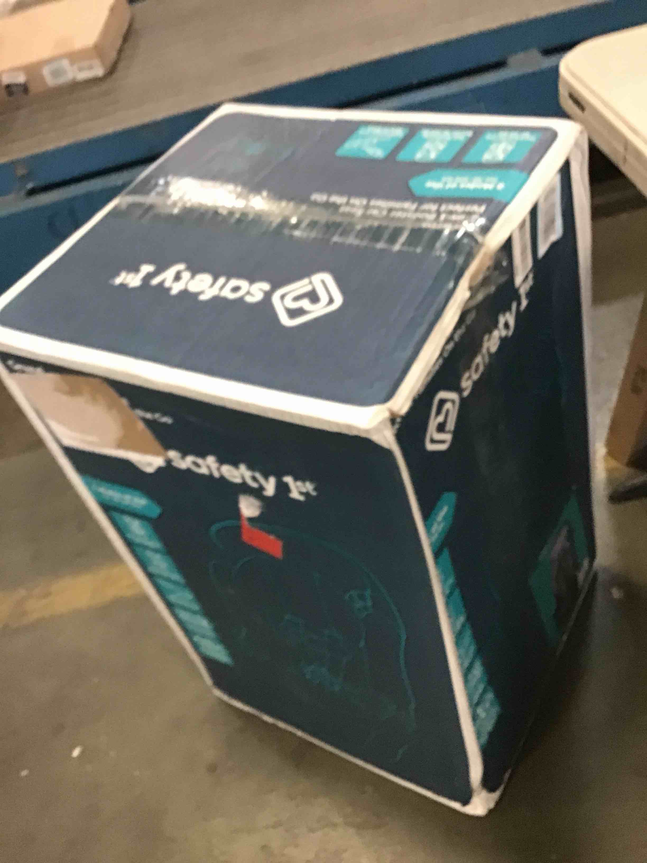 https://s3.amazonaws.com/lotting-images-prod/bidfta/YEL6830156_1722605199303.jpeg