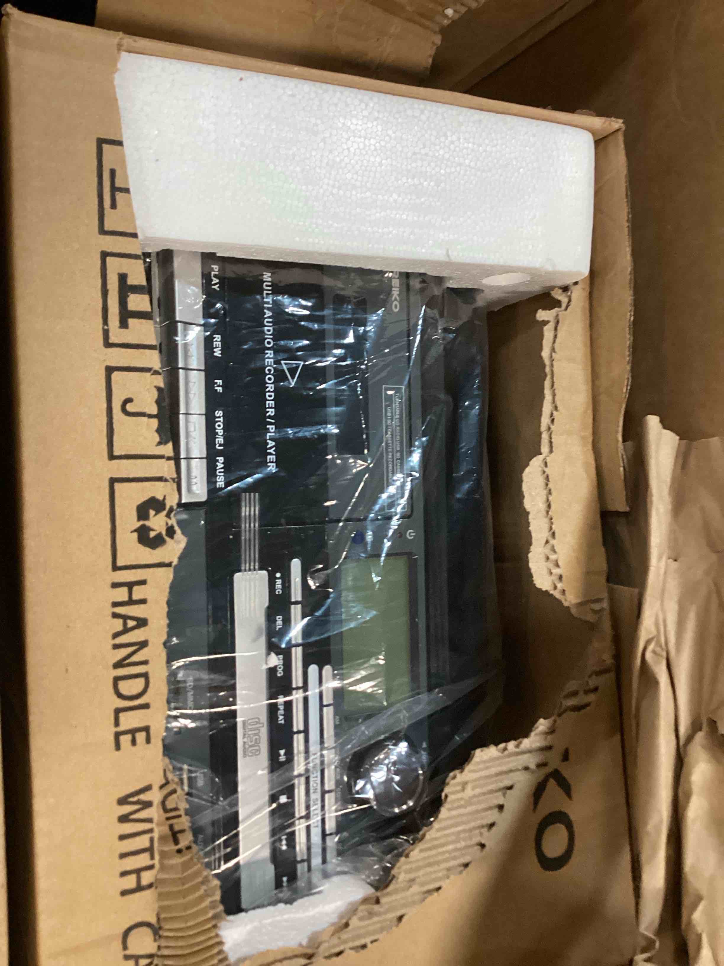 https://s3.amazonaws.com/lotting-images-prod/bidfta/YEL6831357_1723005643230.jpeg