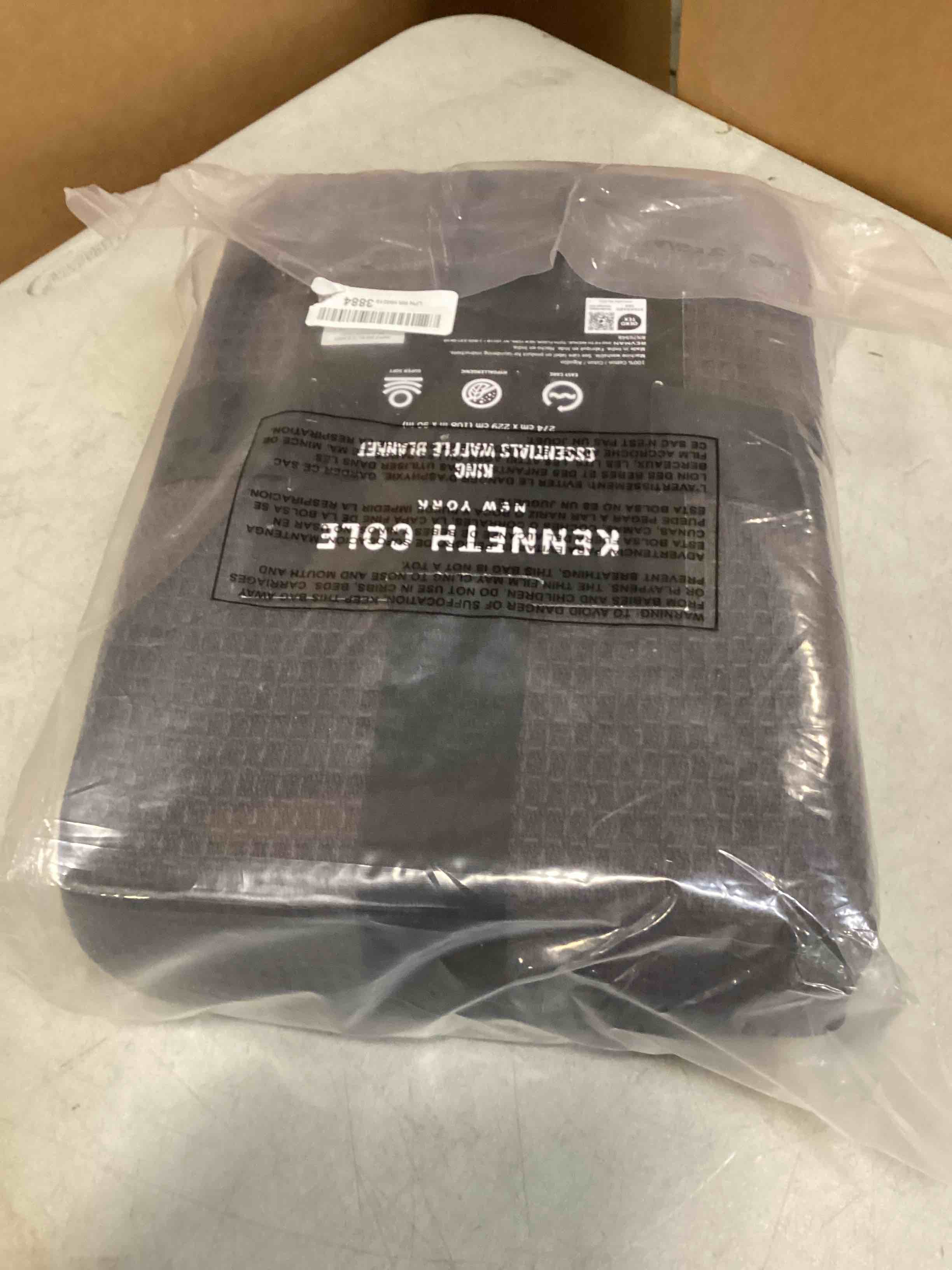 https://s3.amazonaws.com/lotting-images-prod/bidfta/YEL6832889_1723037795232.jpeg
