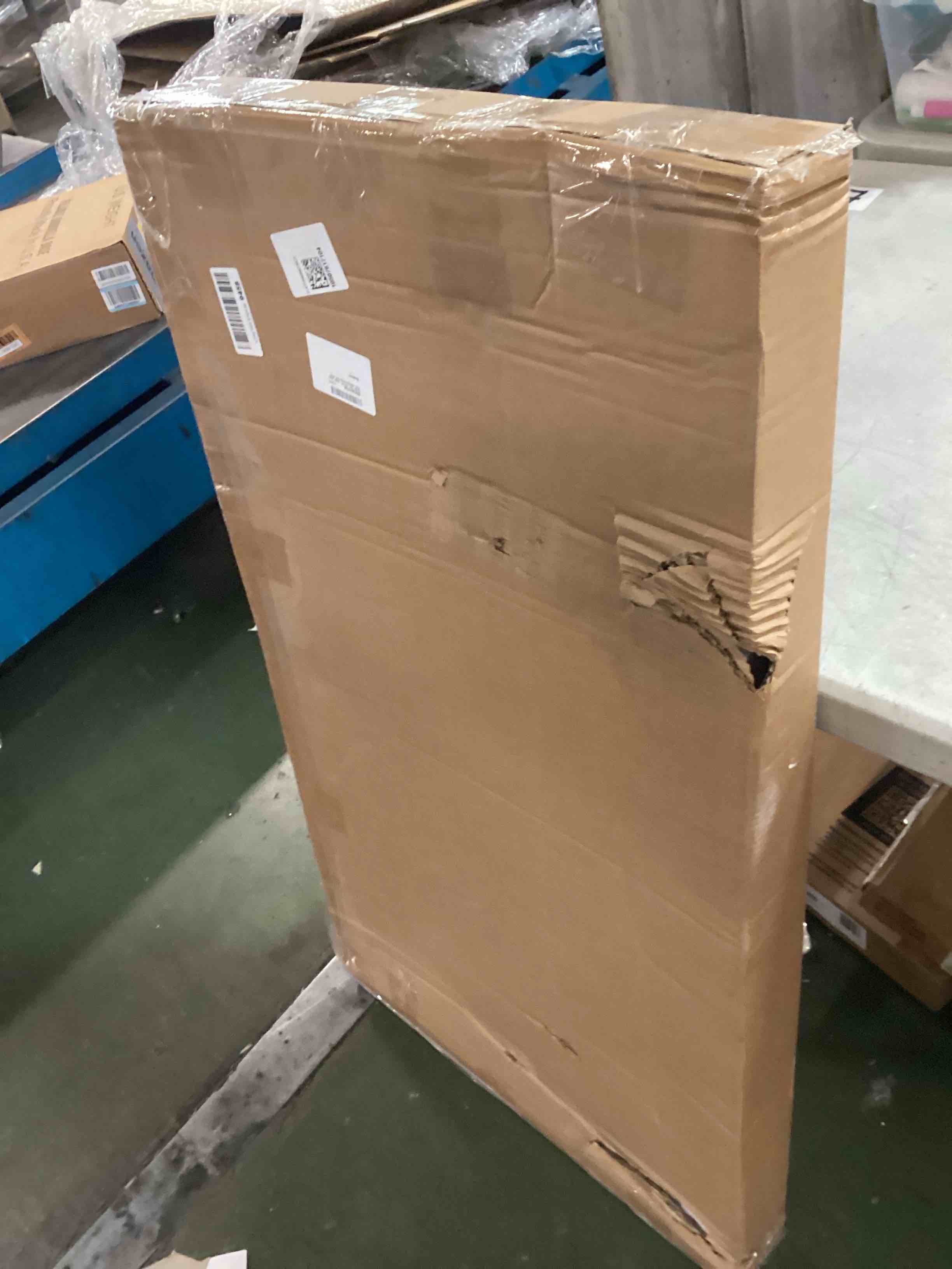 https://s3.amazonaws.com/lotting-images-prod/bidfta/YEL6833052_1722525853212.jpeg