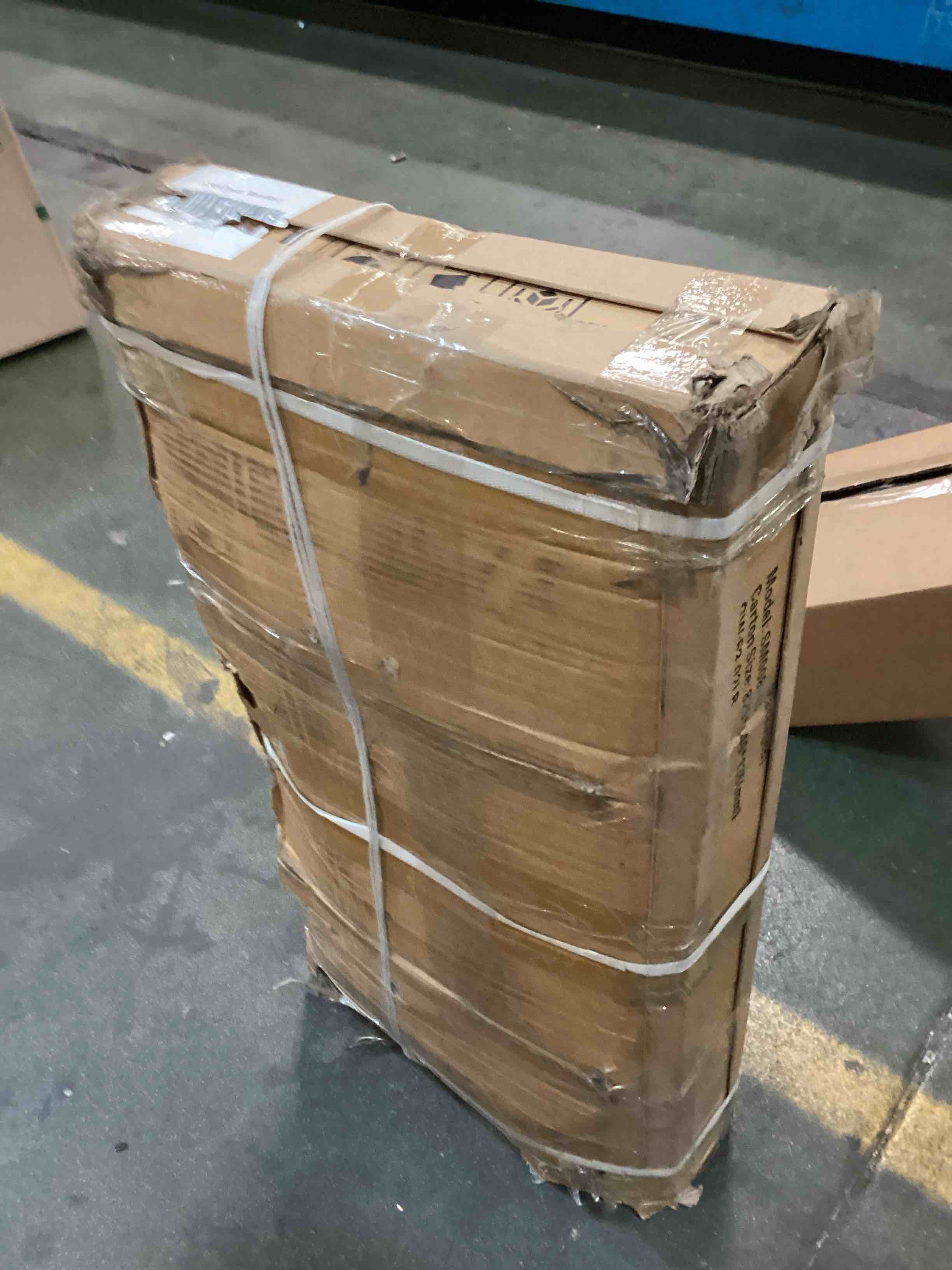 https://s3.amazonaws.com/lotting-images-prod/bidfta/YEL6833950_1723032588335.jpeg