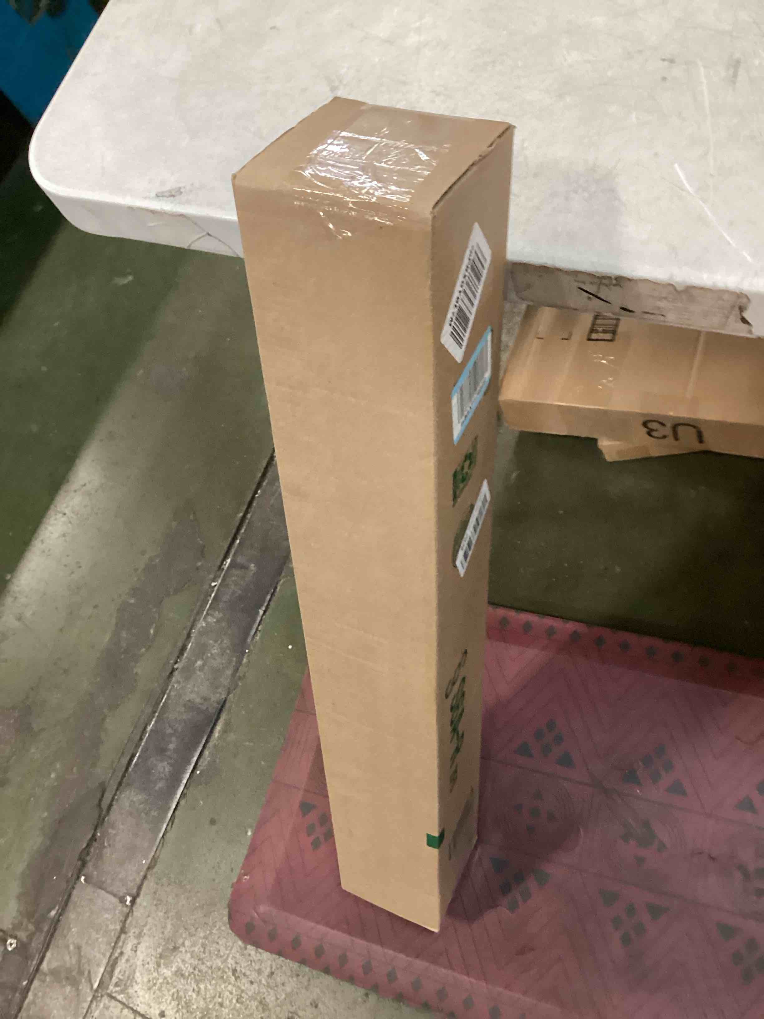 https://s3.amazonaws.com/lotting-images-prod/bidfta/YEL6834005_1723040754037.jpeg