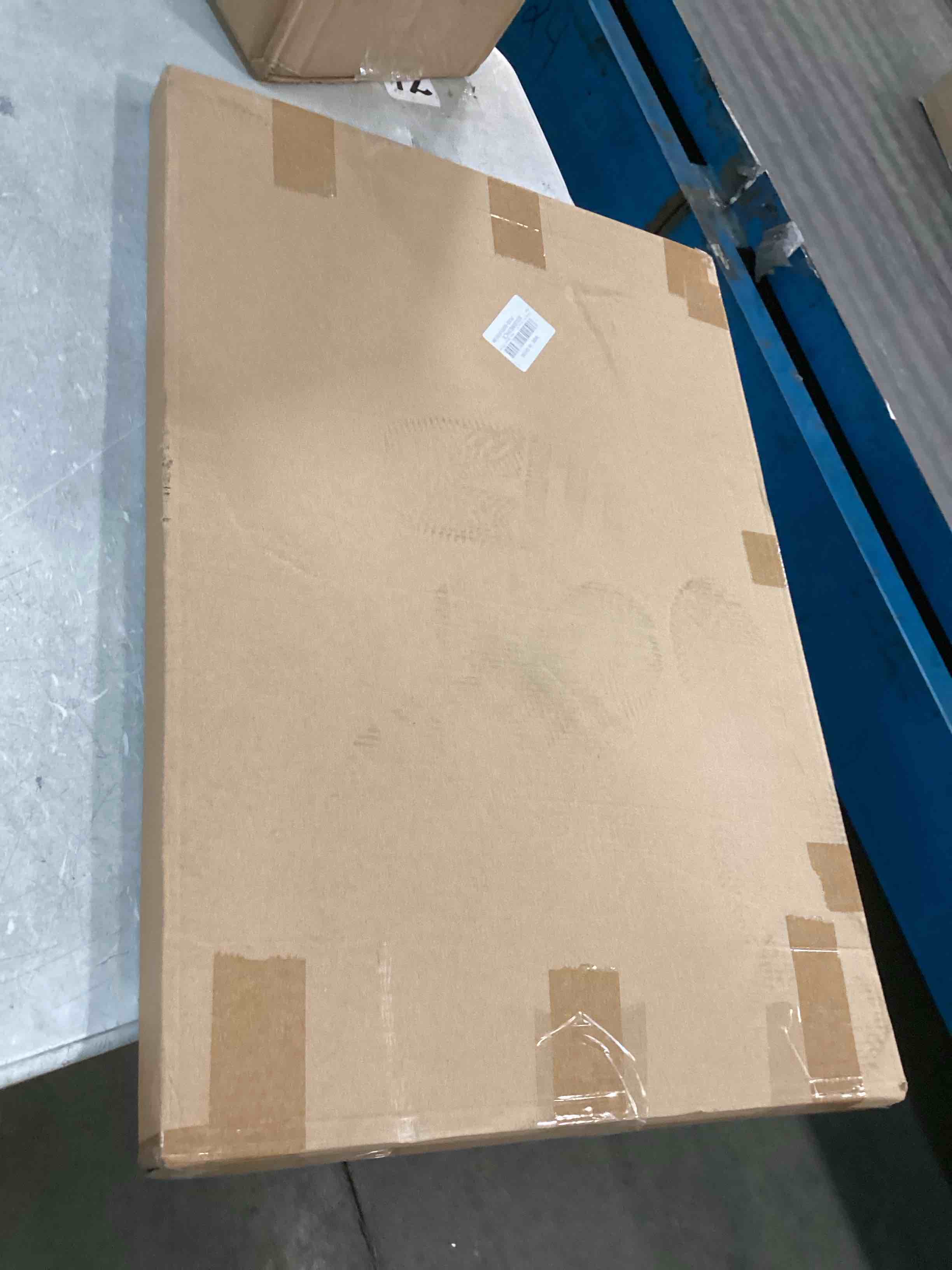 https://s3.amazonaws.com/lotting-images-prod/bidfta/YEL6834190_1723133063015.jpeg