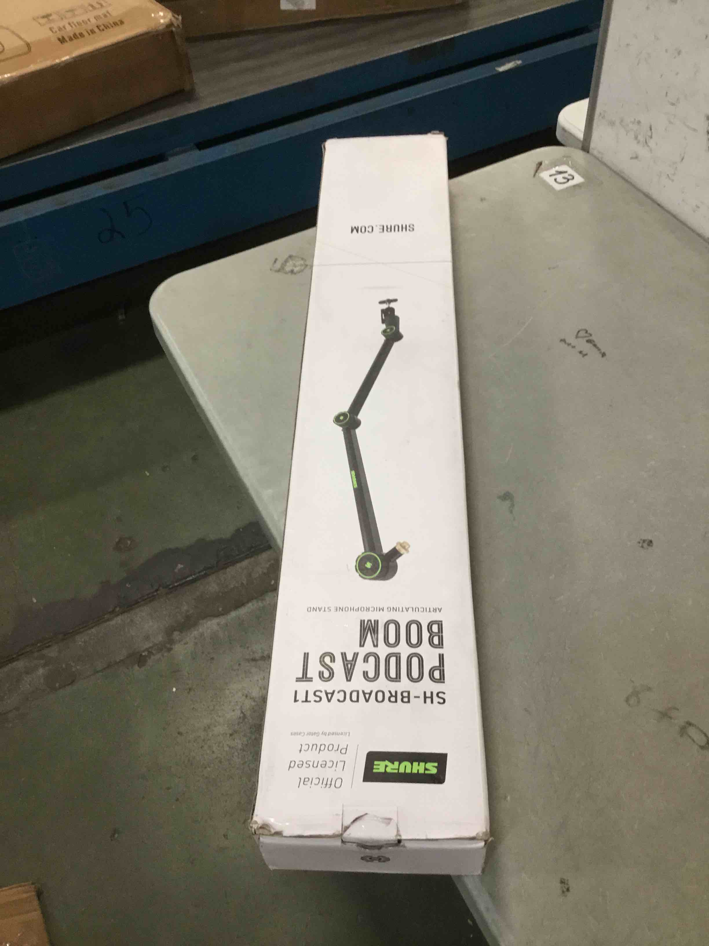 https://s3.amazonaws.com/lotting-images-prod/bidfta/YEL6835319_1723696637520.jpeg