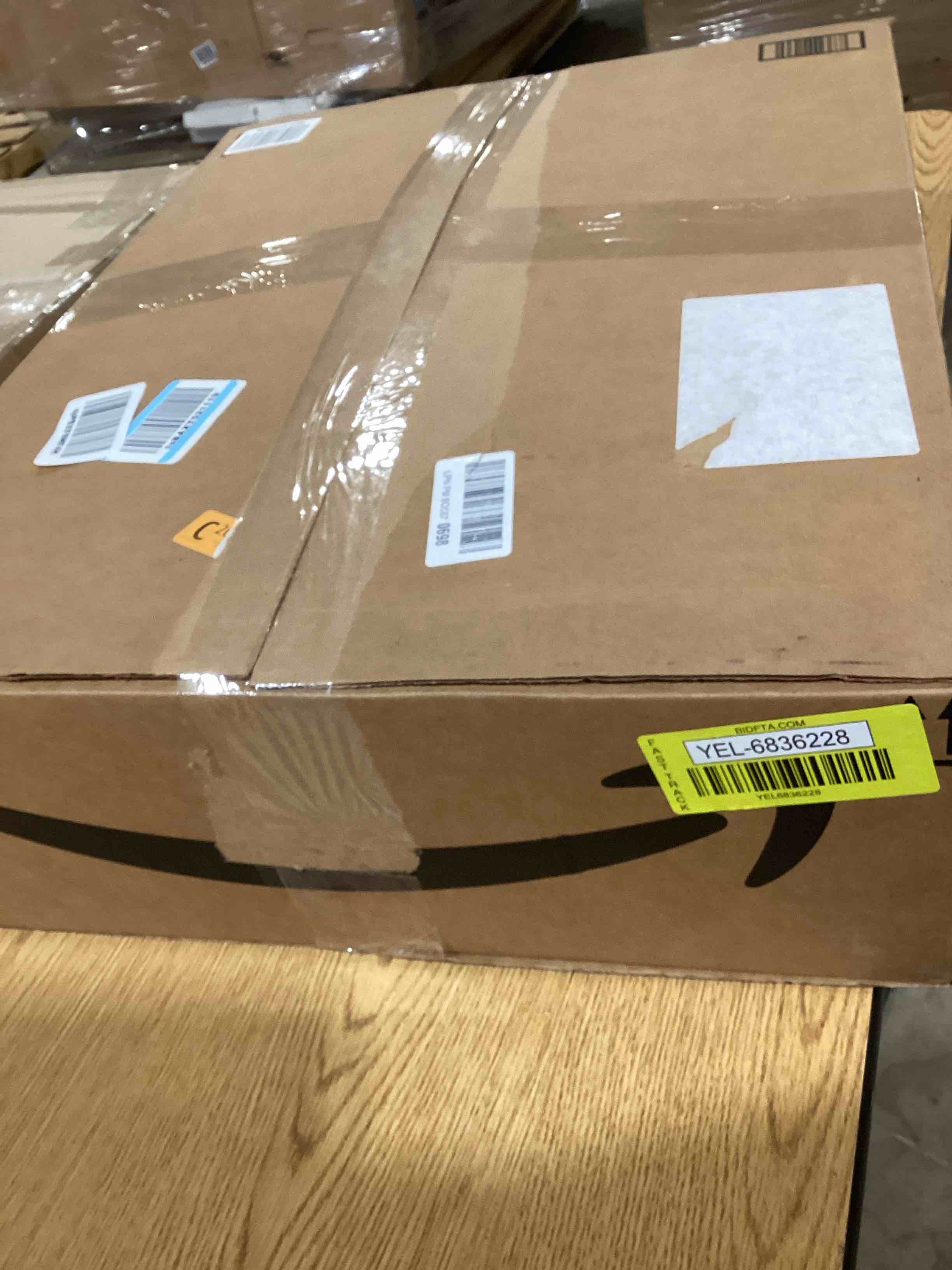 https://s3.amazonaws.com/lotting-images-prod/bidfta/YEL6836228_1727795144472.jpeg