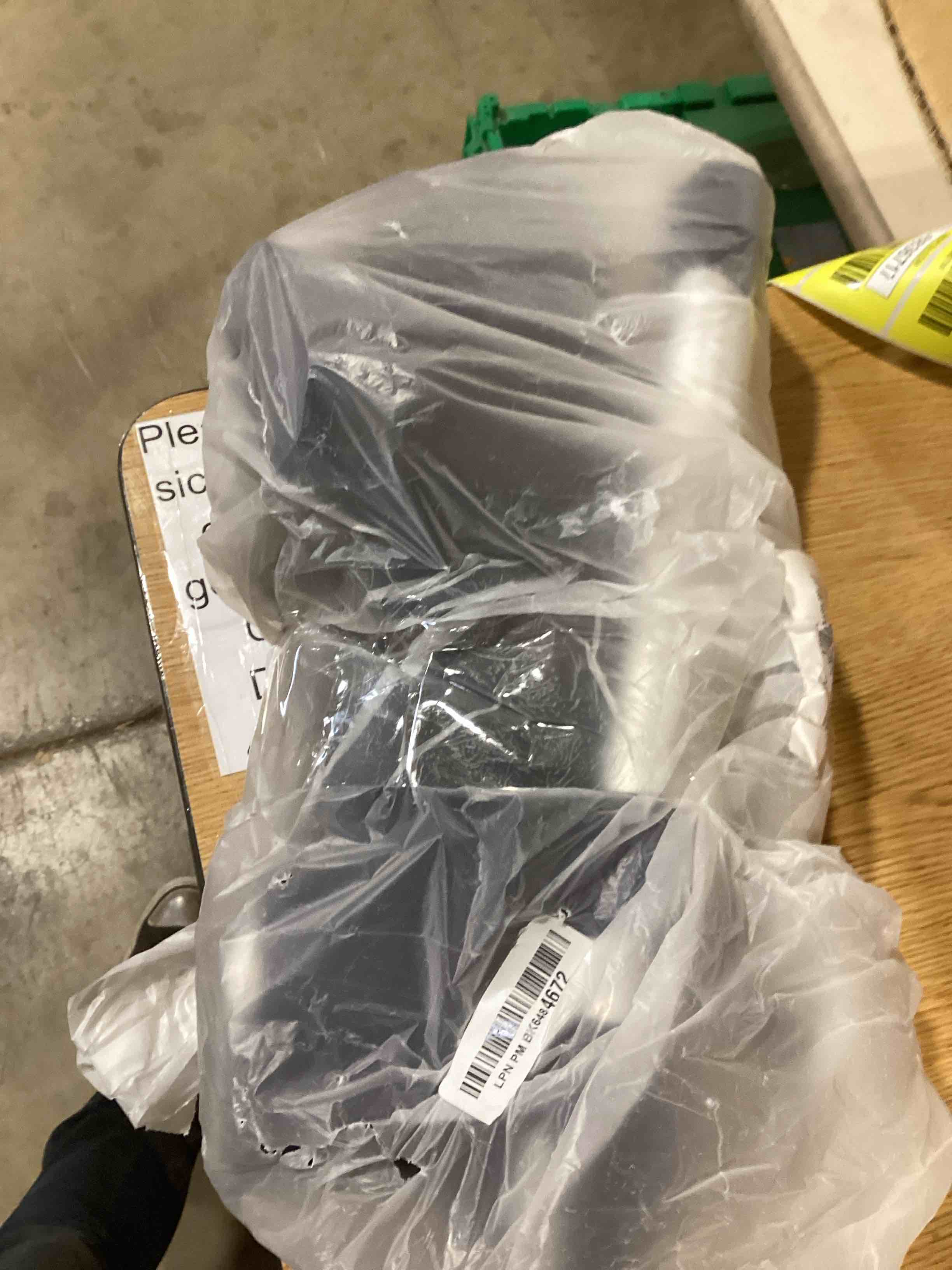 https://s3.amazonaws.com/lotting-images-prod/bidfta/YEL6836709_1728327070216.jpeg