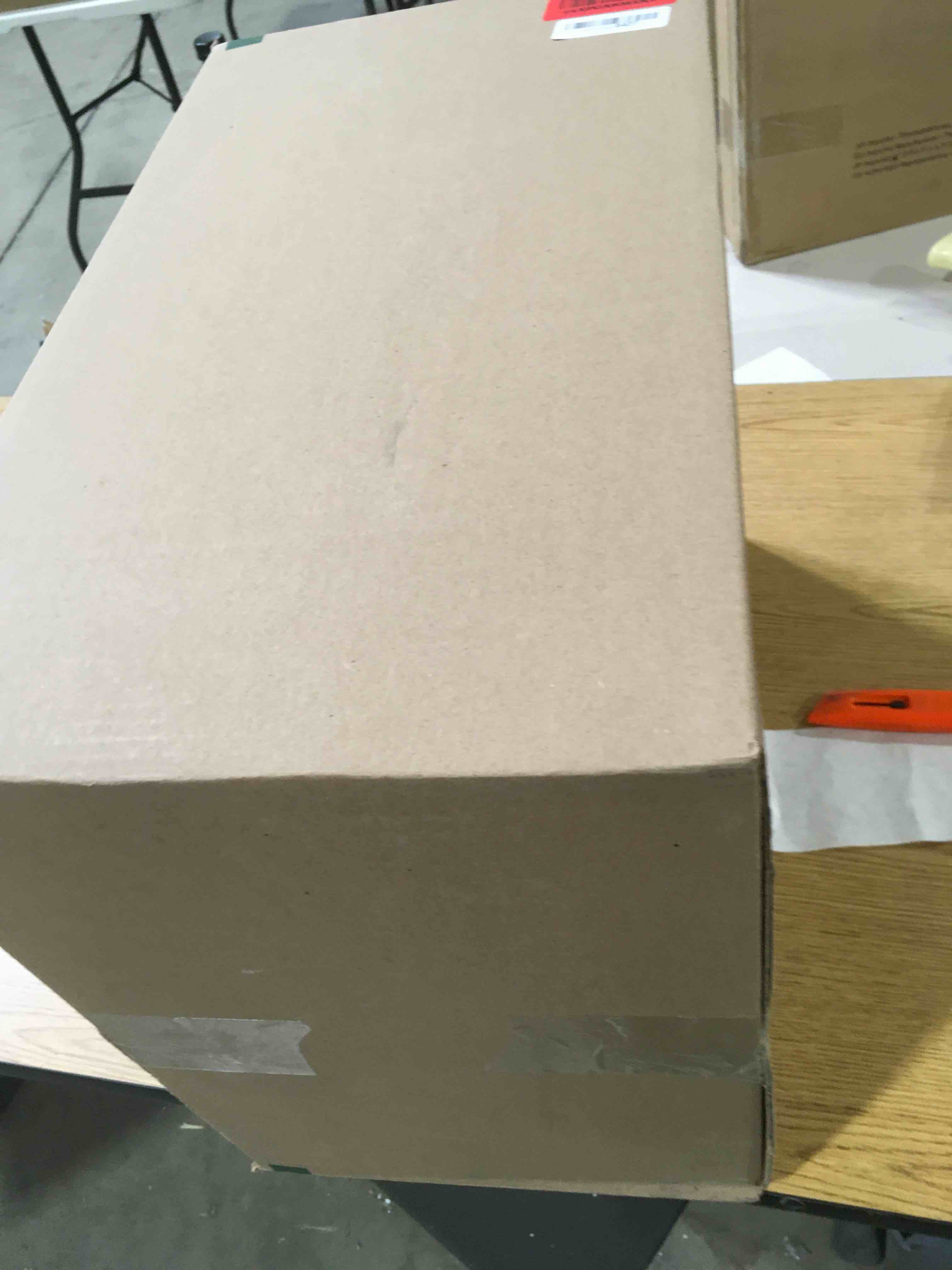 https://s3.amazonaws.com/lotting-images-prod/bidfta/YEL6837114_1728498771403.jpeg