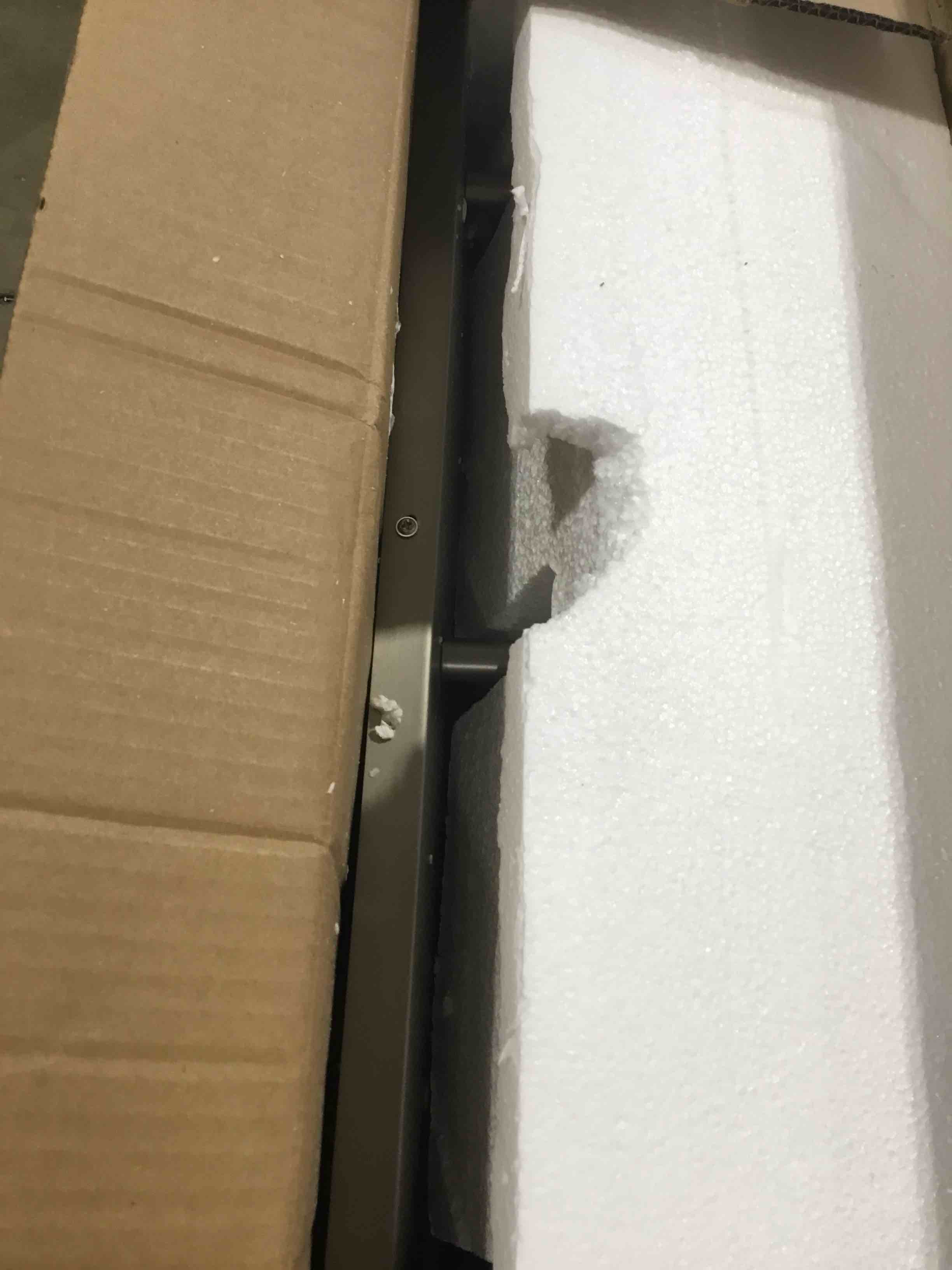 https://s3.amazonaws.com/lotting-images-prod/bidfta/YEL6837301_1728580582637.jpeg