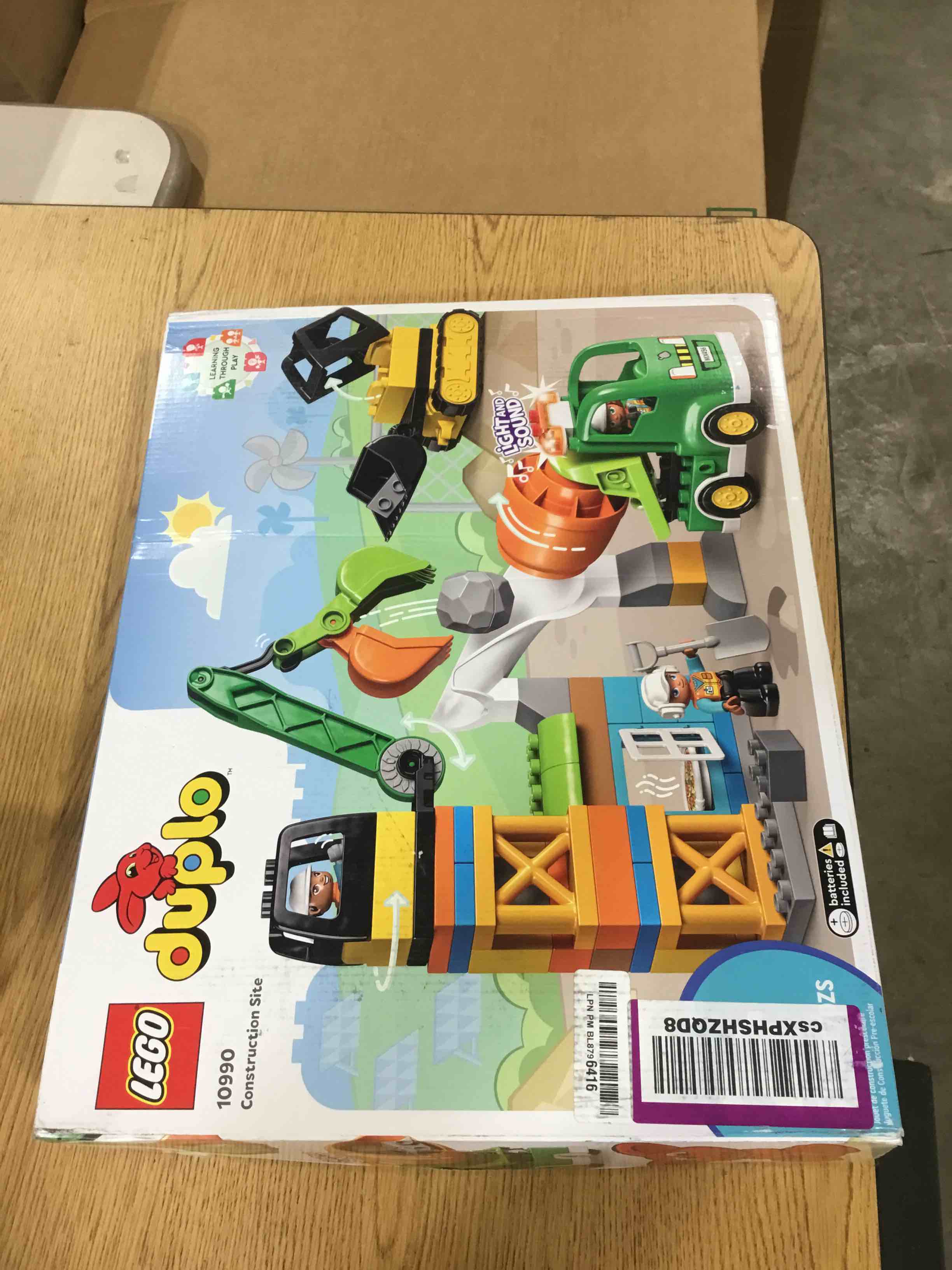 https://s3.amazonaws.com/lotting-images-prod/bidfta/YEL6837312_1728582725603.jpeg