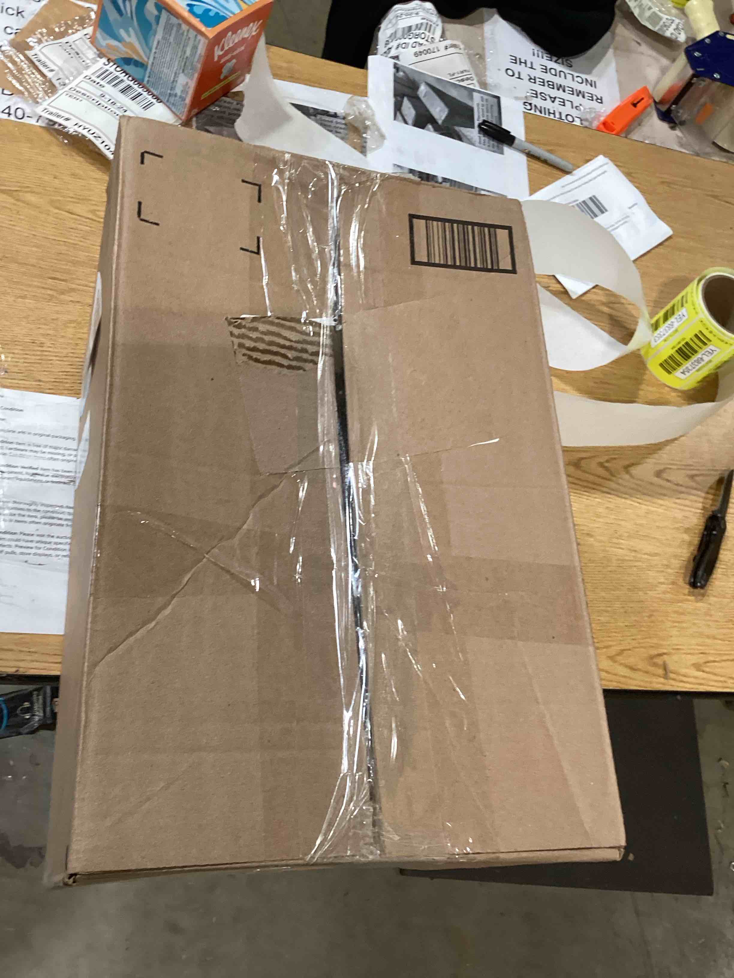 https://s3.amazonaws.com/lotting-images-prod/bidfta/YEL6837350_1728590502992.jpeg