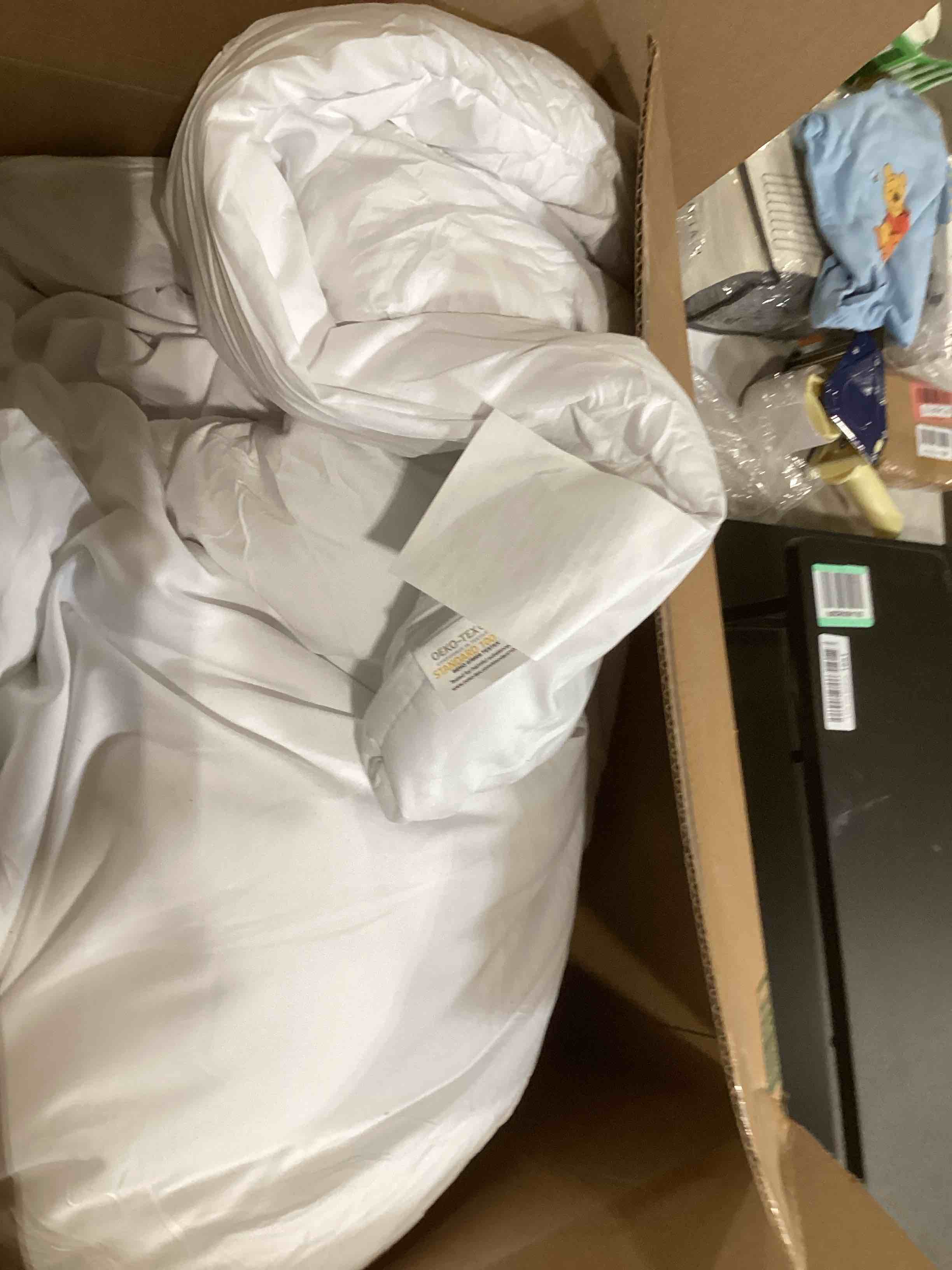 Bedsure Comforter Duvet Insert - Quilted Comforters Queen Size, All Season Duvet, Down Alternative Bedding Comforter with Corner Tabs(White,Queen 88"x88")