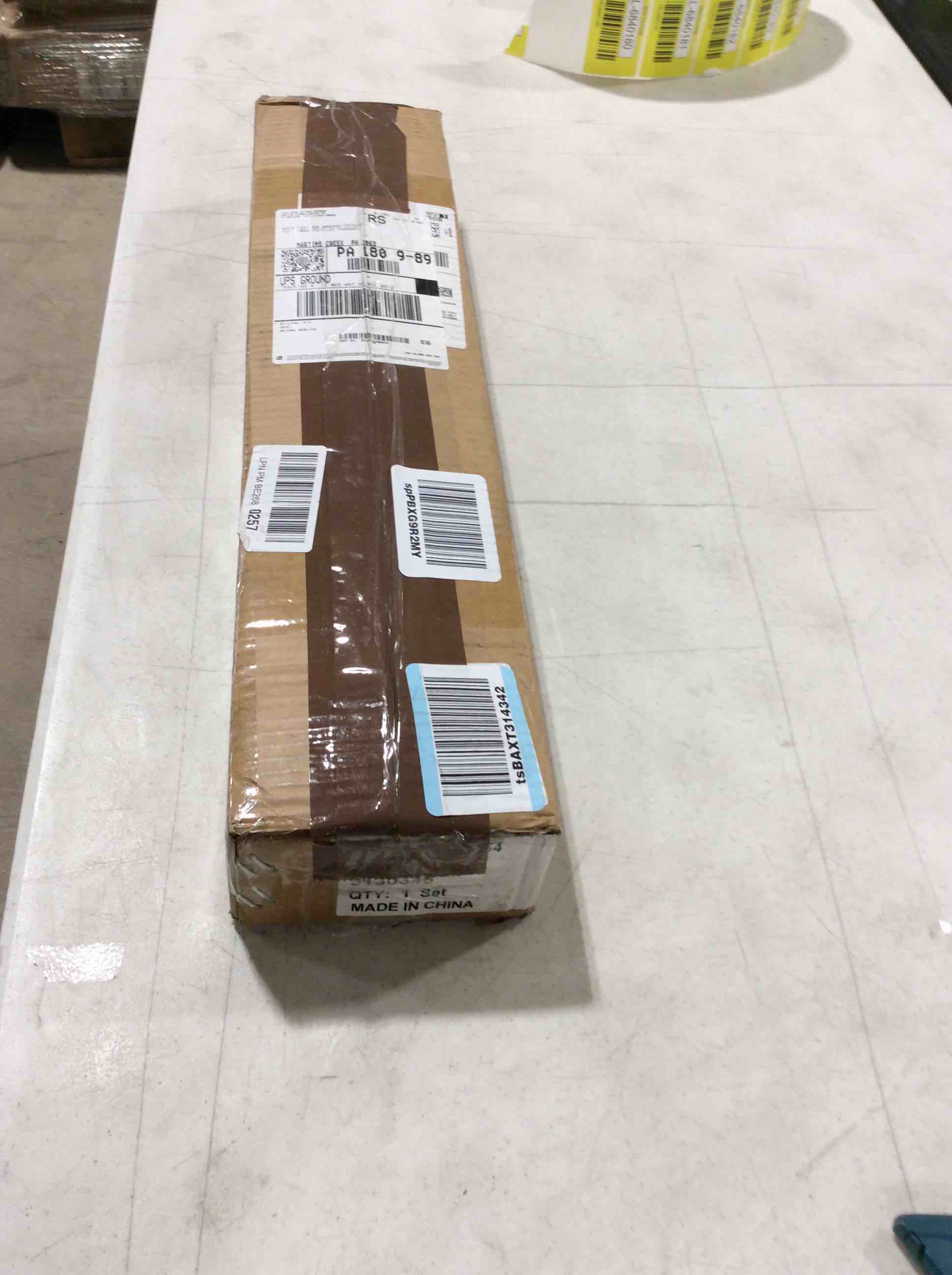 https://s3.amazonaws.com/lotting-images-prod/bidfta/YEL6840160_1728904727642.jpeg