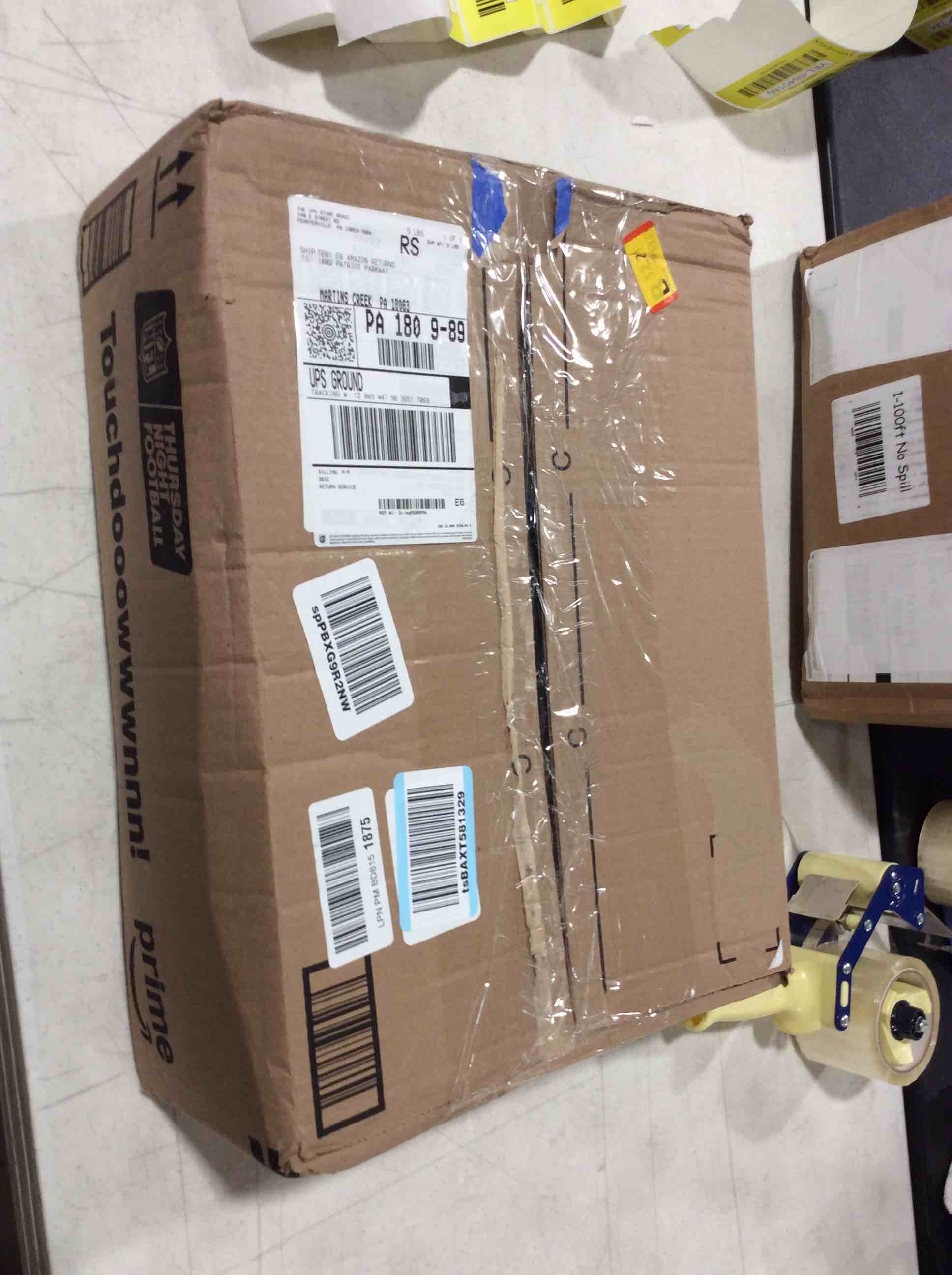 https://s3.amazonaws.com/lotting-images-prod/bidfta/YEL6840161_1728904840726.jpeg