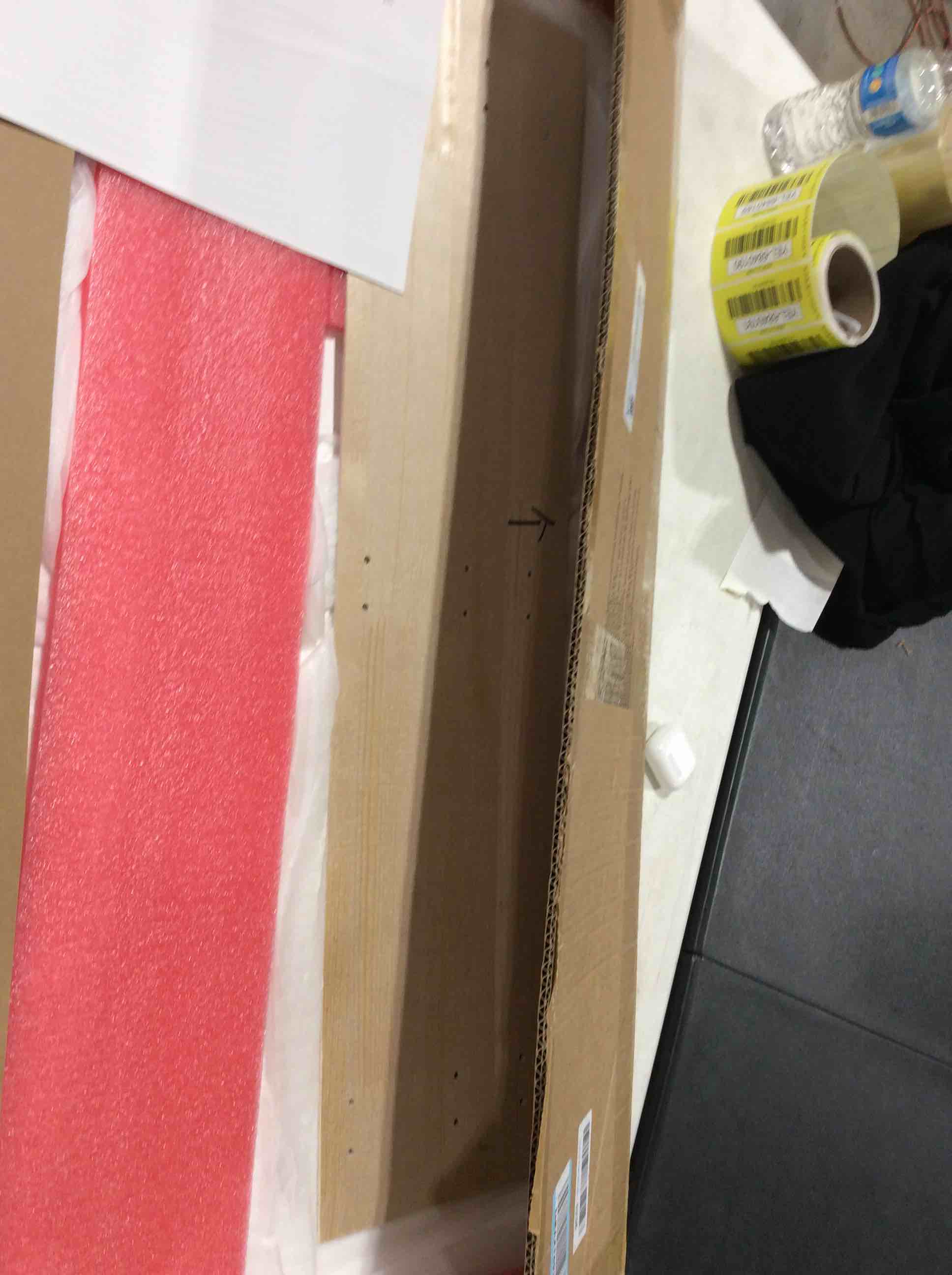 https://s3.amazonaws.com/lotting-images-prod/bidfta/YEL6840194_1728907531549.jpeg