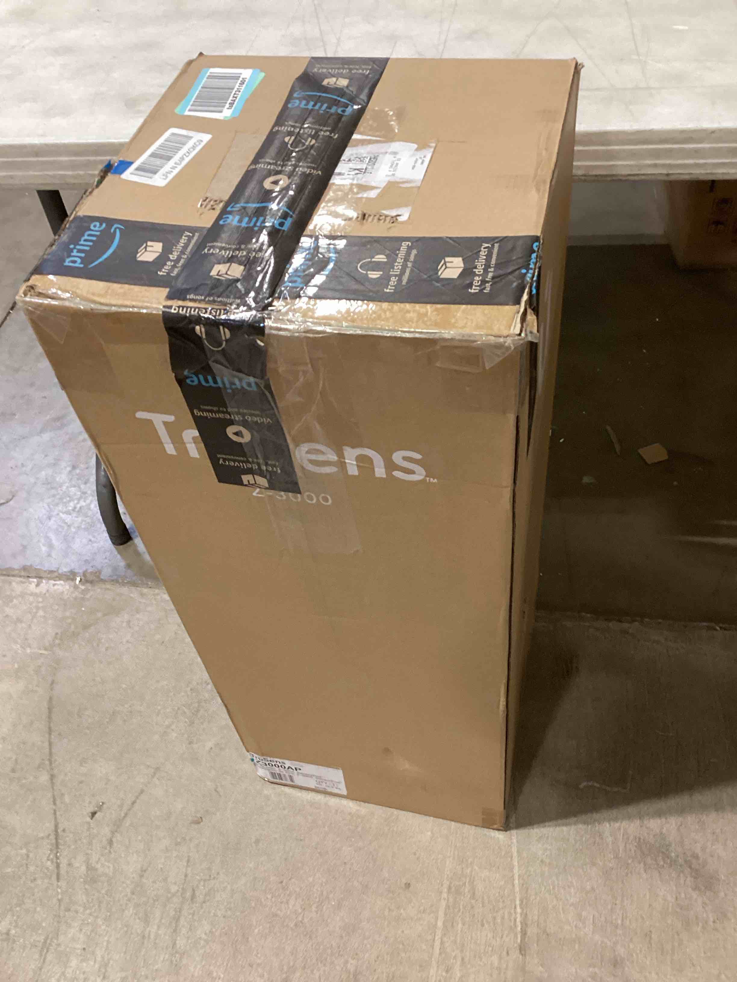 https://s3.amazonaws.com/lotting-images-prod/bidfta/YEL6840281_1728931360308.jpeg