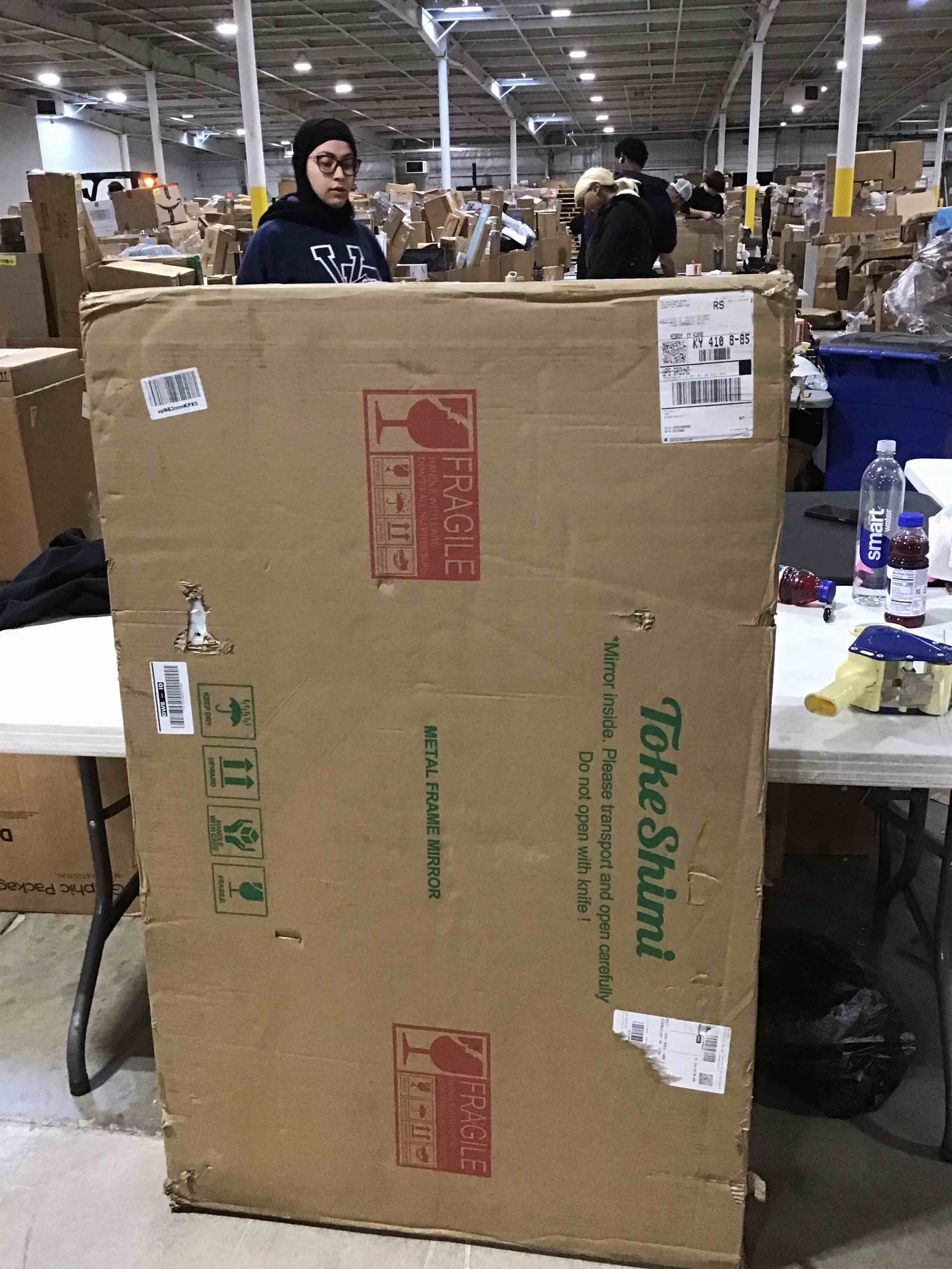https://s3.amazonaws.com/lotting-images-prod/bidfta/YEL6840406_1729015627410.jpeg