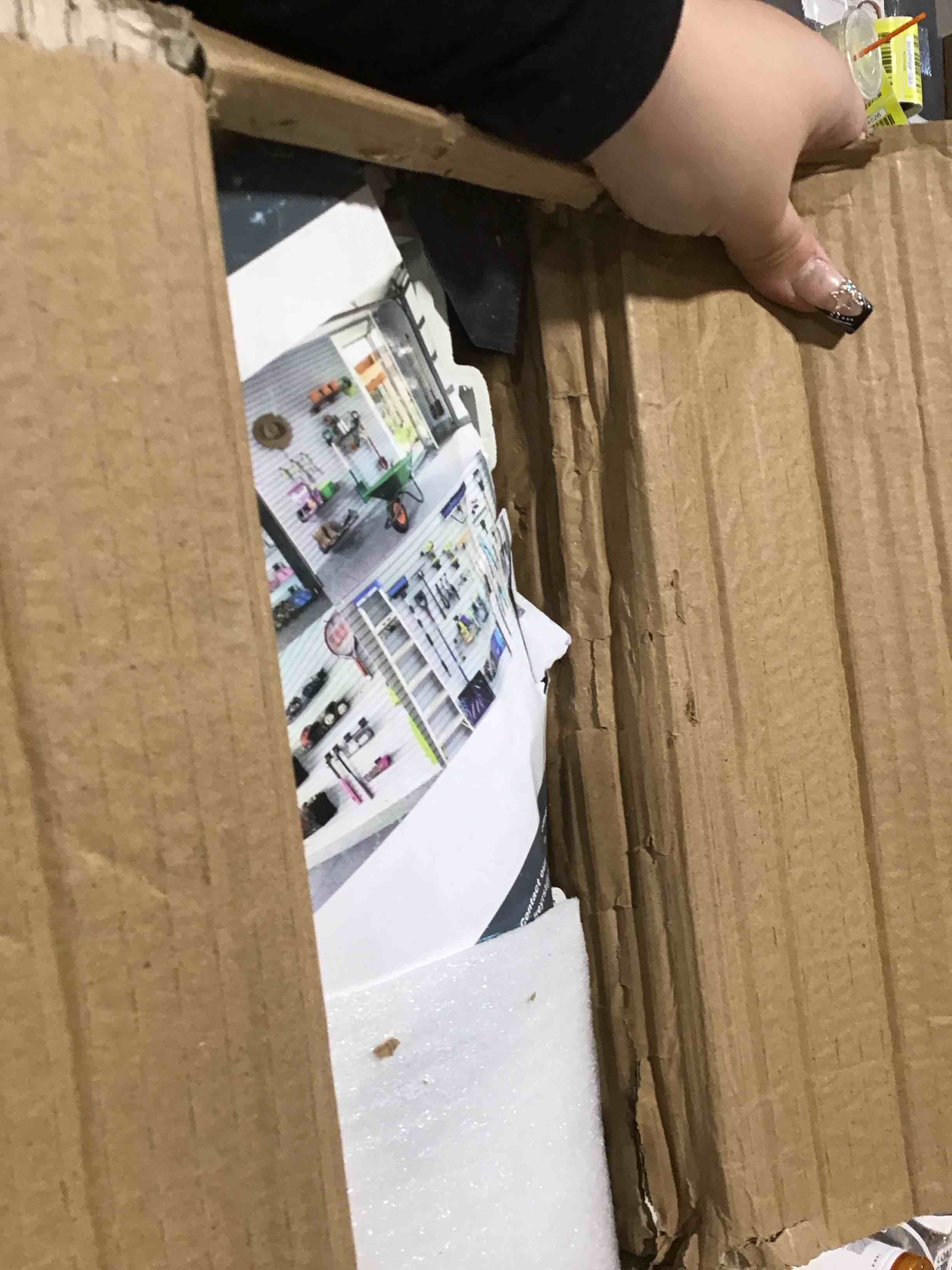 https://s3.amazonaws.com/lotting-images-prod/bidfta/YEL6840417_1729016509714.jpeg