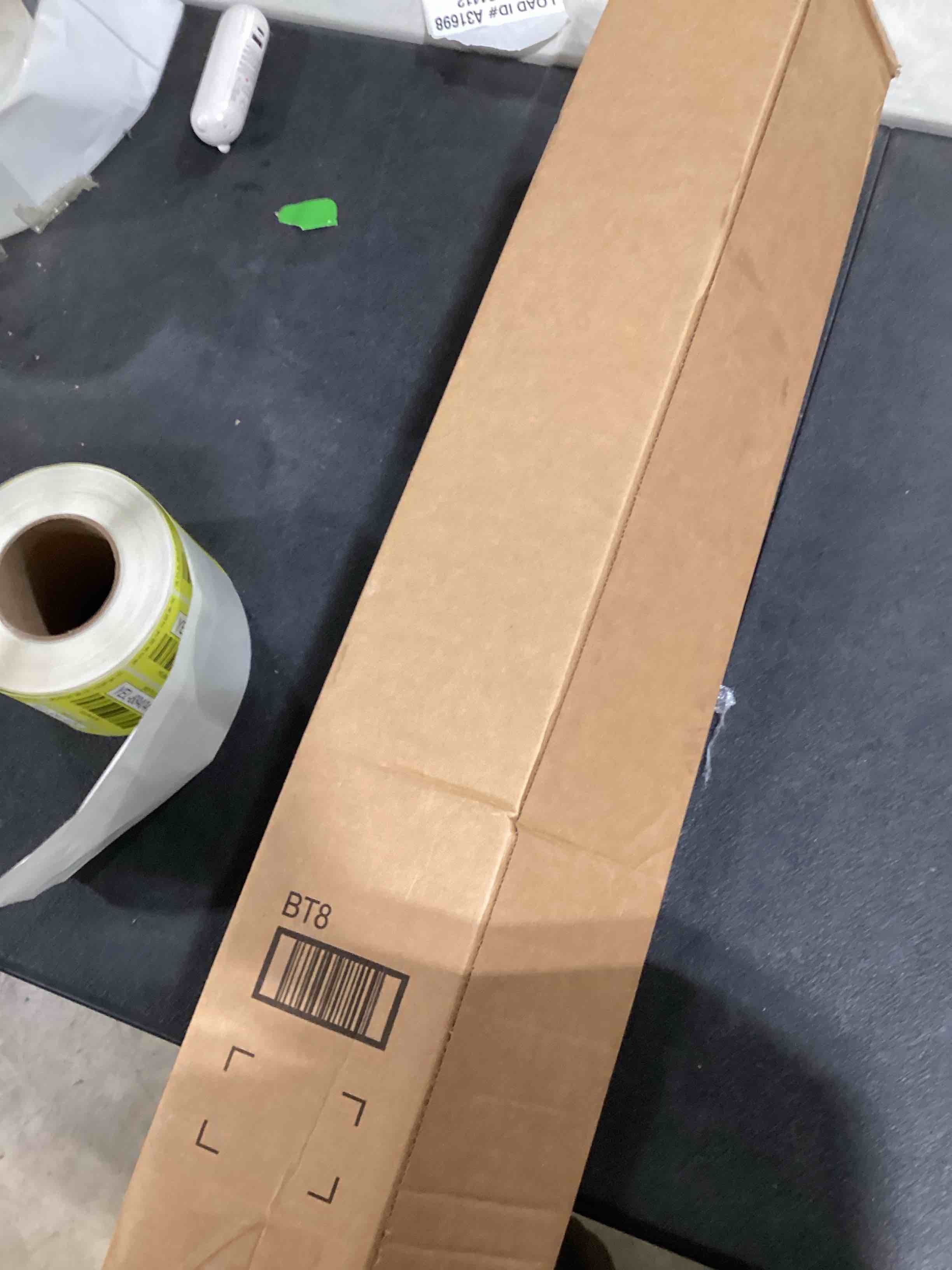 https://s3.amazonaws.com/lotting-images-prod/bidfta/YEL6840470_1727266949340.jpeg