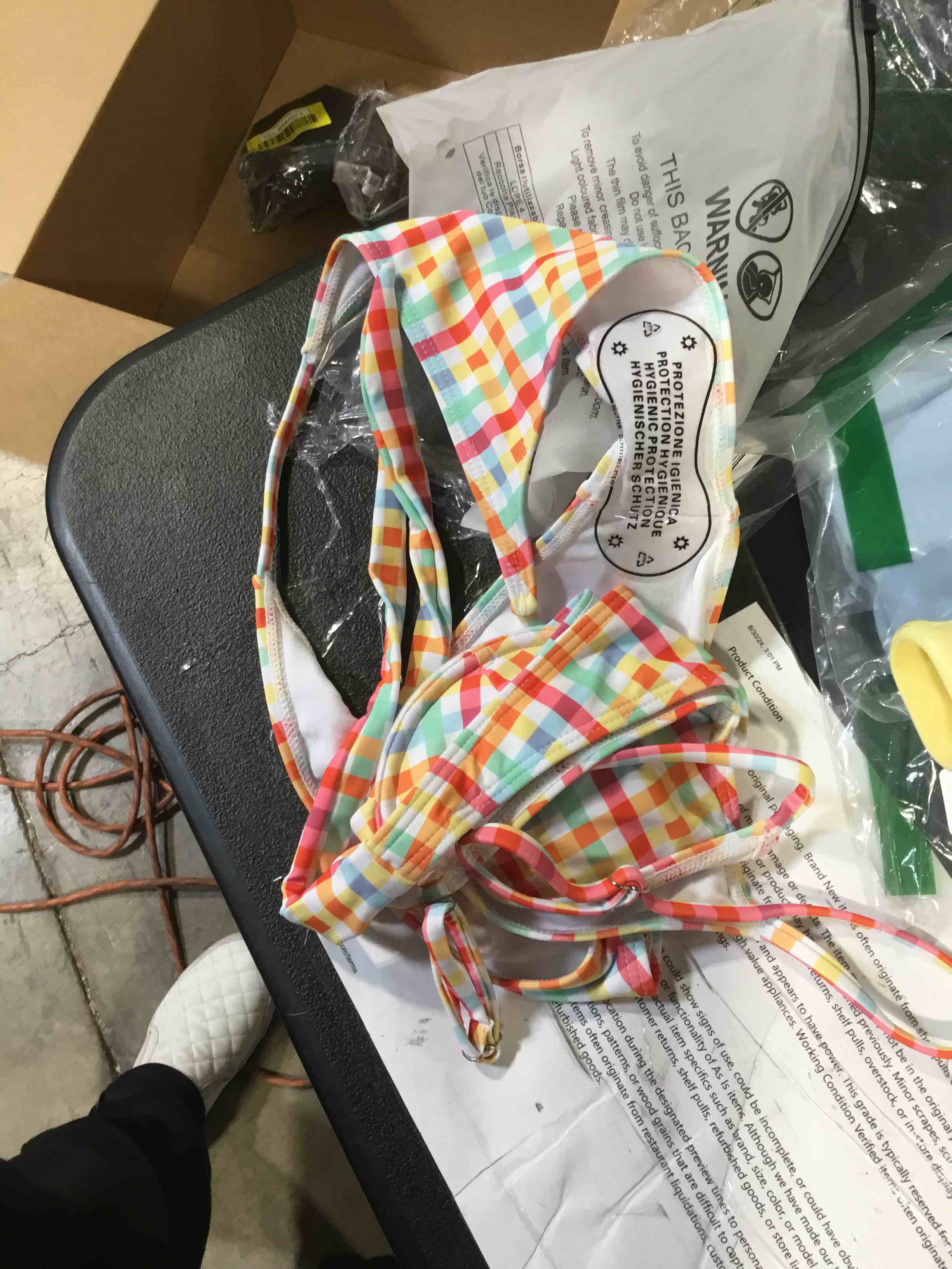 https://s3.amazonaws.com/lotting-images-prod/bidfta/YEL6844014_1728581021433.jpeg