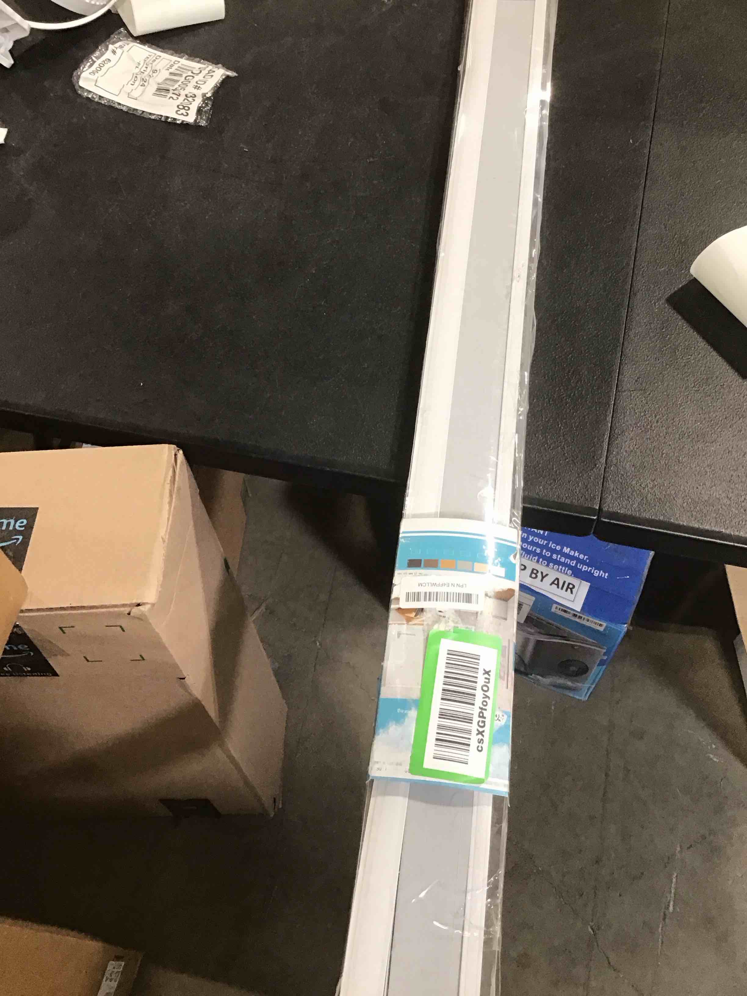 https://s3.amazonaws.com/lotting-images-prod/bidfta/YEL6844198_1728672173677.jpeg