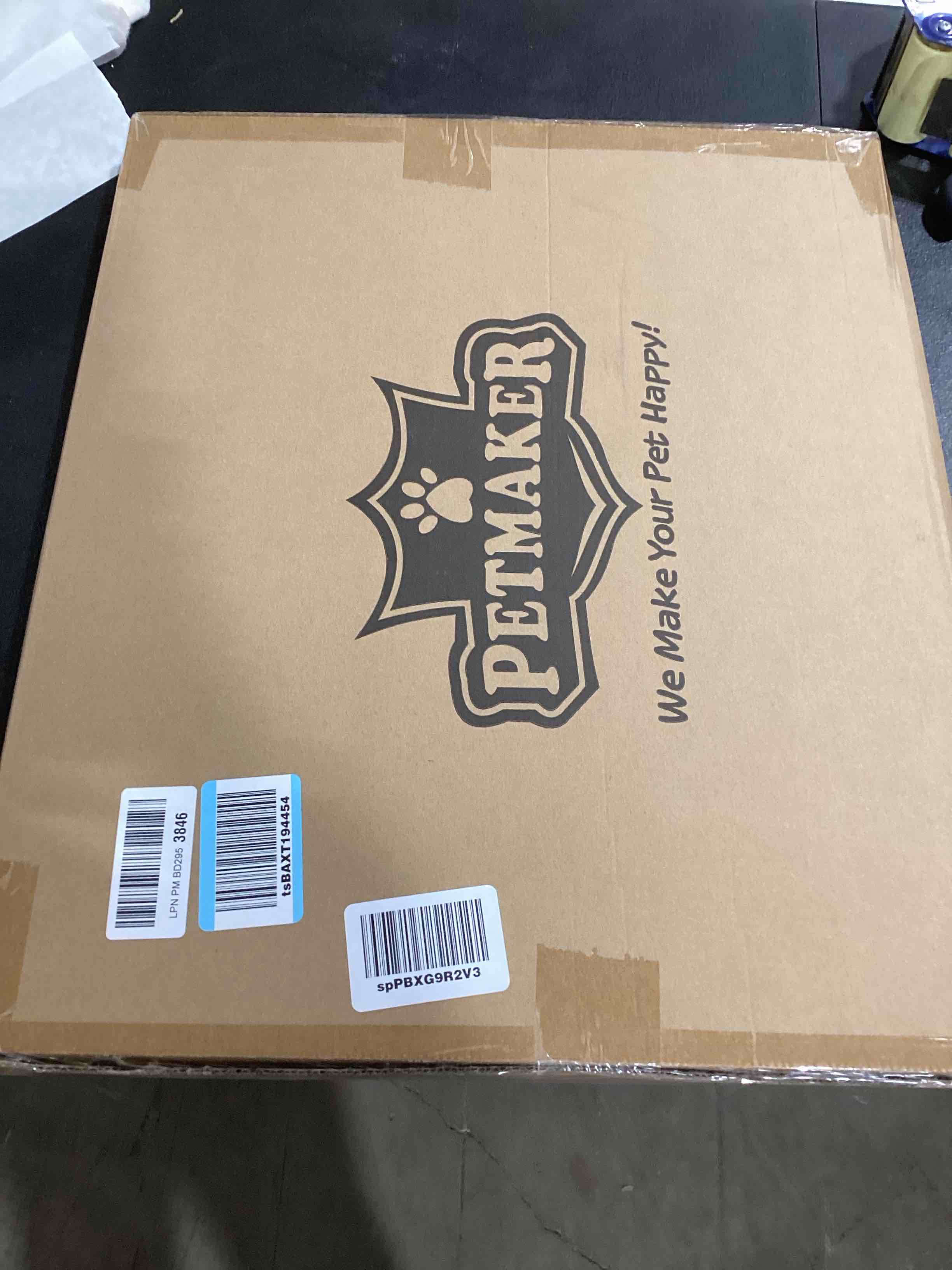 https://s3.amazonaws.com/lotting-images-prod/bidfta/YEL6844299_1728908204512.jpeg