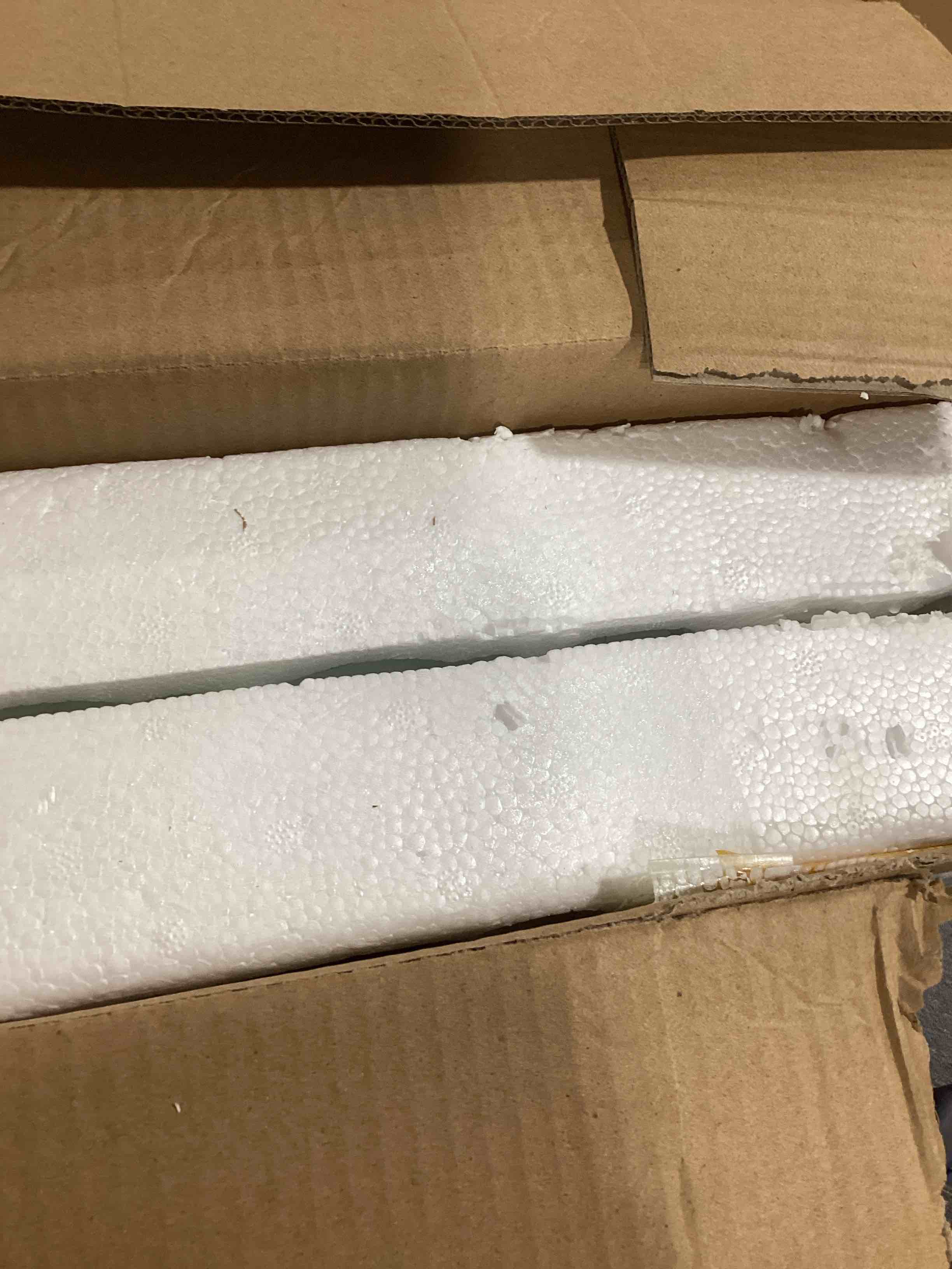 https://s3.amazonaws.com/lotting-images-prod/bidfta/YEL6844306_1728906642979.jpeg