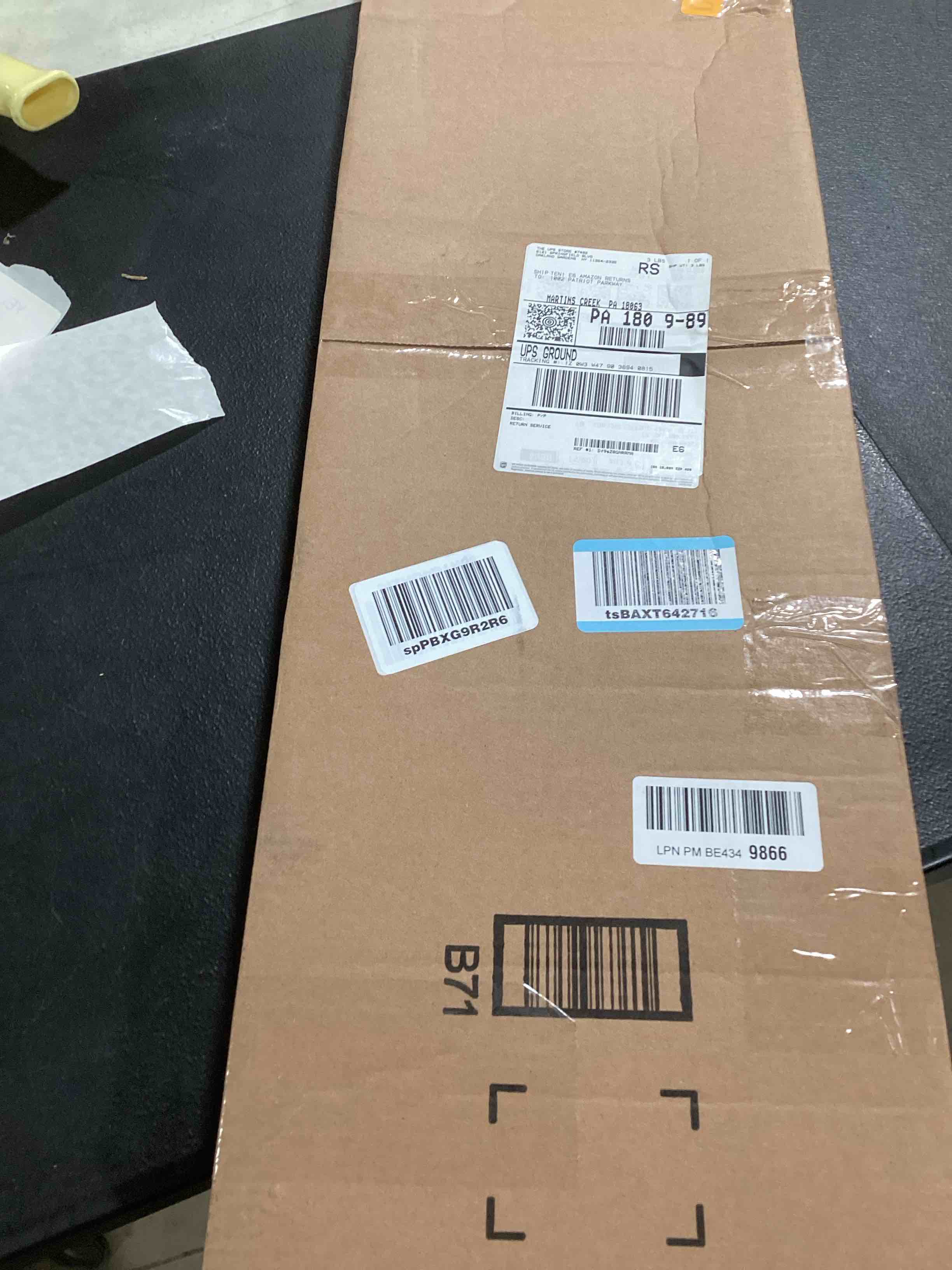 https://s3.amazonaws.com/lotting-images-prod/bidfta/YEL6844312_1728906370794.jpeg