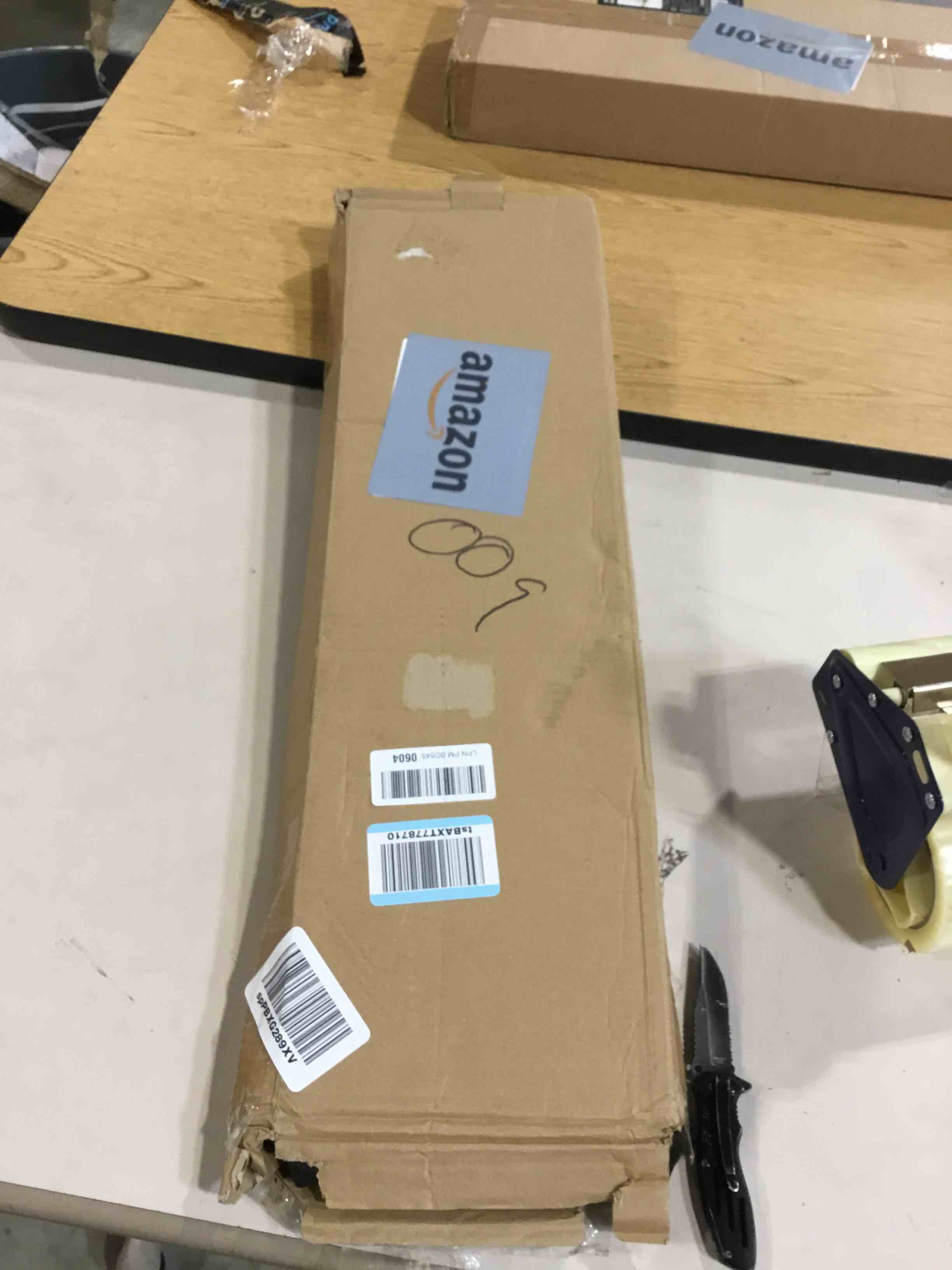 https://s3.amazonaws.com/lotting-images-prod/bidfta/YEL6845294_1727883148468.jpeg