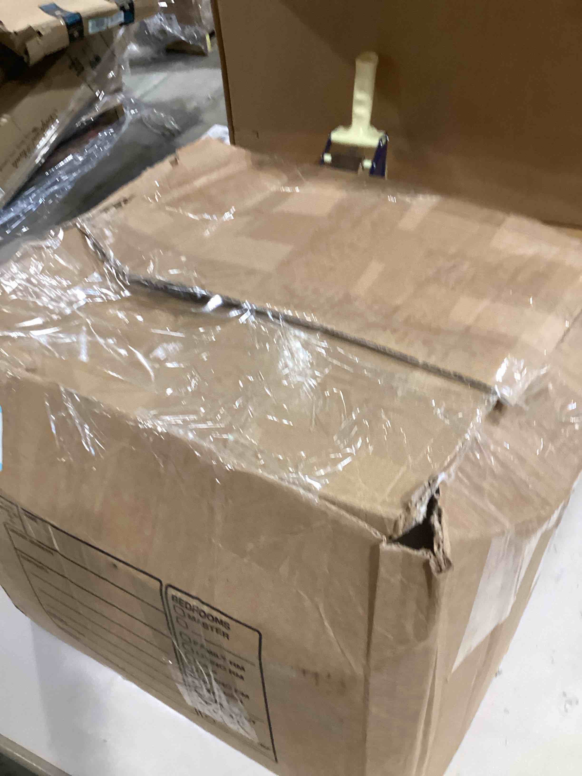 https://s3.amazonaws.com/lotting-images-prod/bidfta/YEL6845548_1728049514986.jpeg