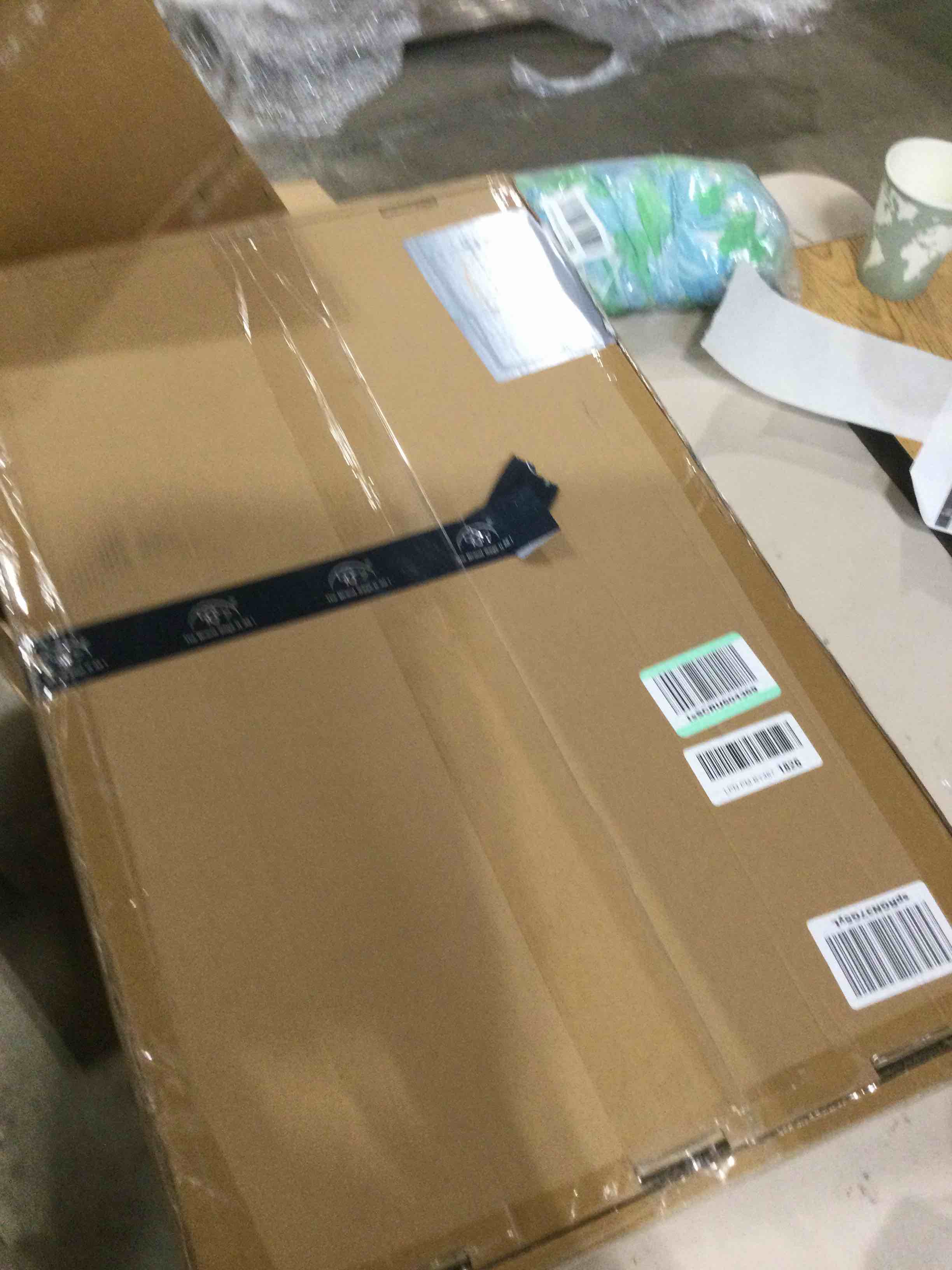 https://s3.amazonaws.com/lotting-images-prod/bidfta/YEL6845823_1728488017273.jpeg