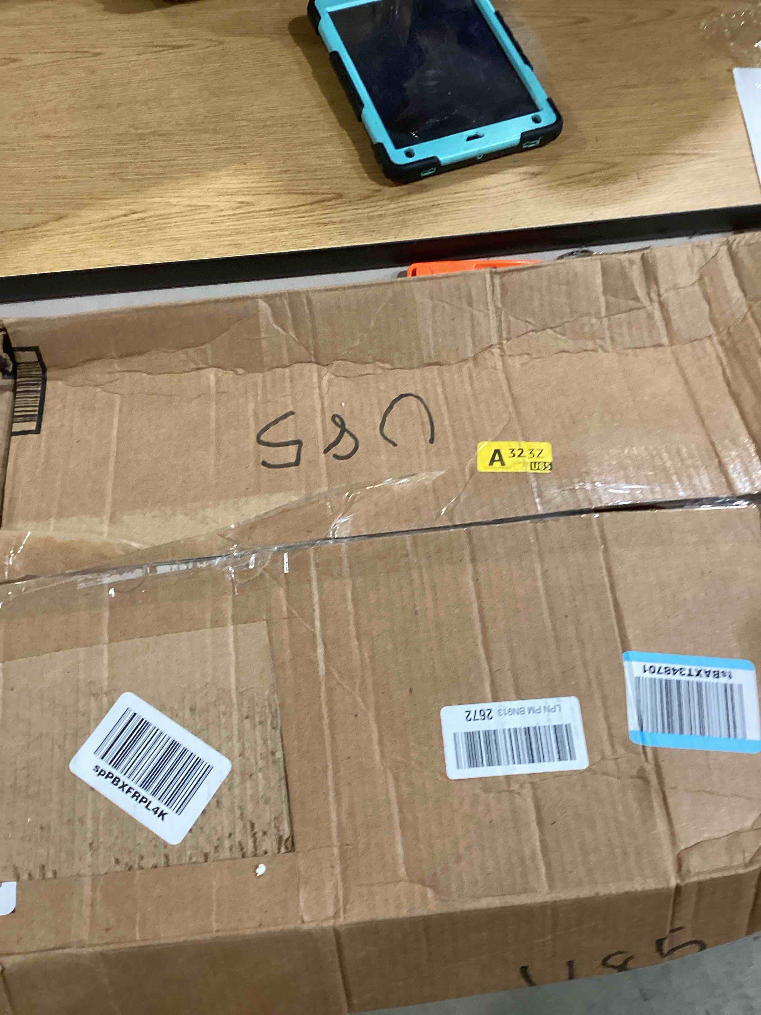 https://s3.amazonaws.com/lotting-images-prod/bidfta/YEL6845924_1728571871235.jpeg