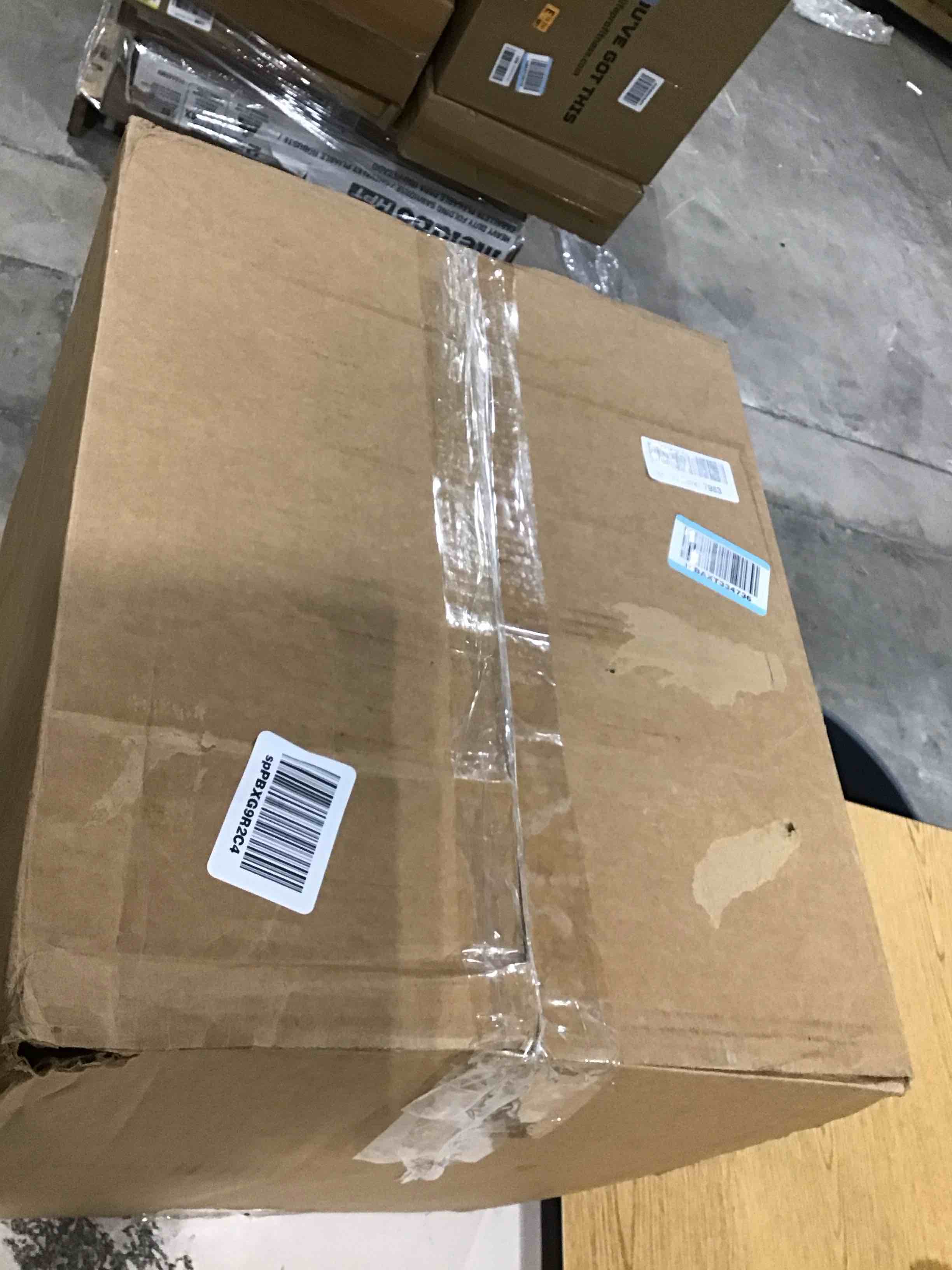 https://s3.amazonaws.com/lotting-images-prod/bidfta/YEL6846060_1728906111295.jpeg